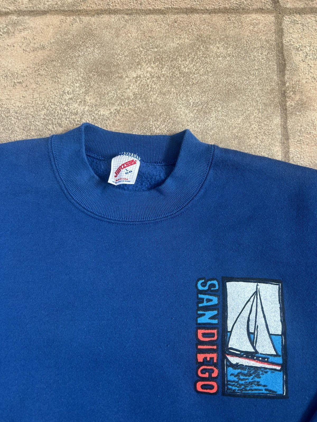 Jerzees Vintage San Diego California crewneck sweater size L Size US L / EU 52-54 / 3 - 3 Thumbnail