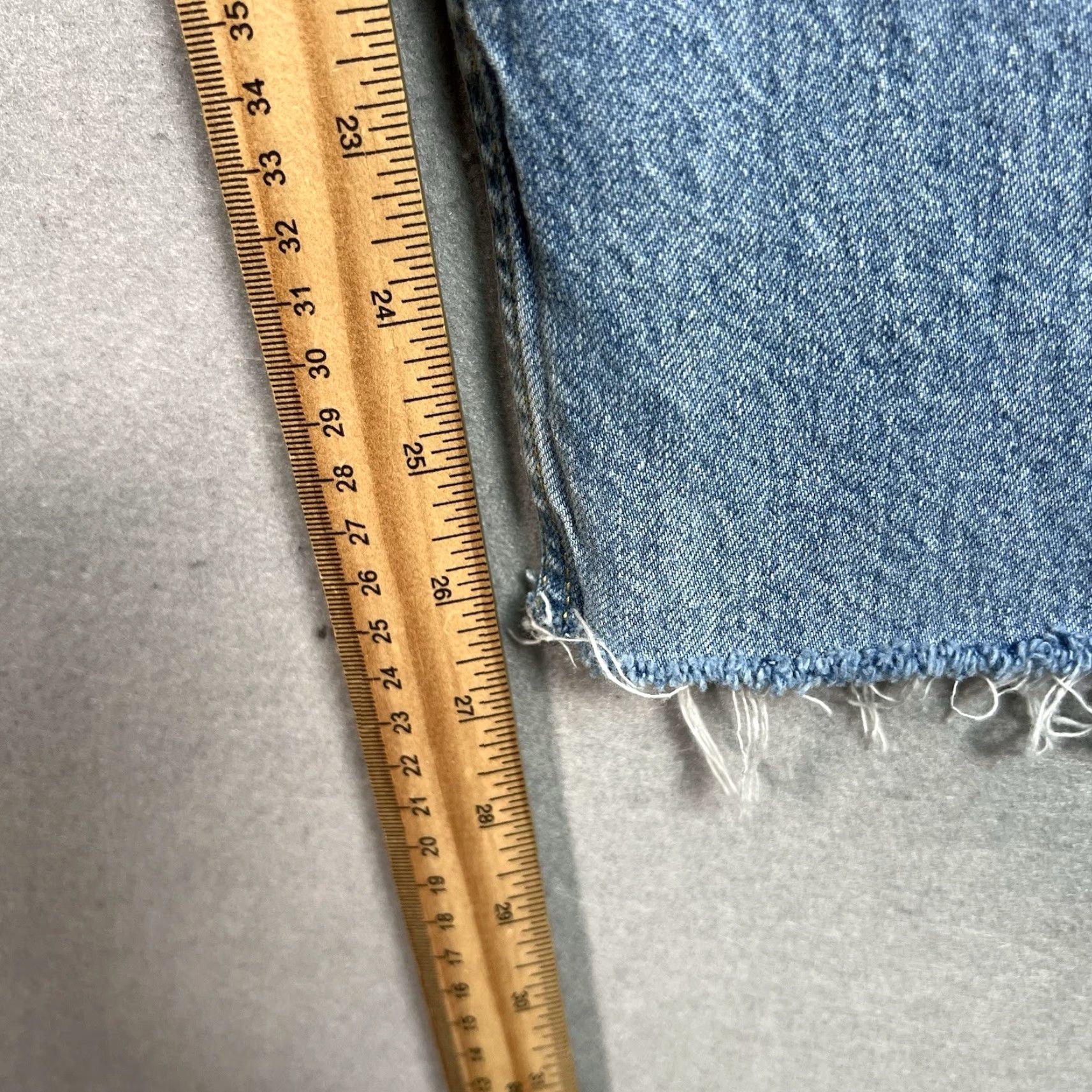 Cos VINTAGE COS Jeans Adult Mens 34 x 27 Blue Light Wash Denim Mid Rise Straight Size US 34 / EU 50 - 5 Thumbnail