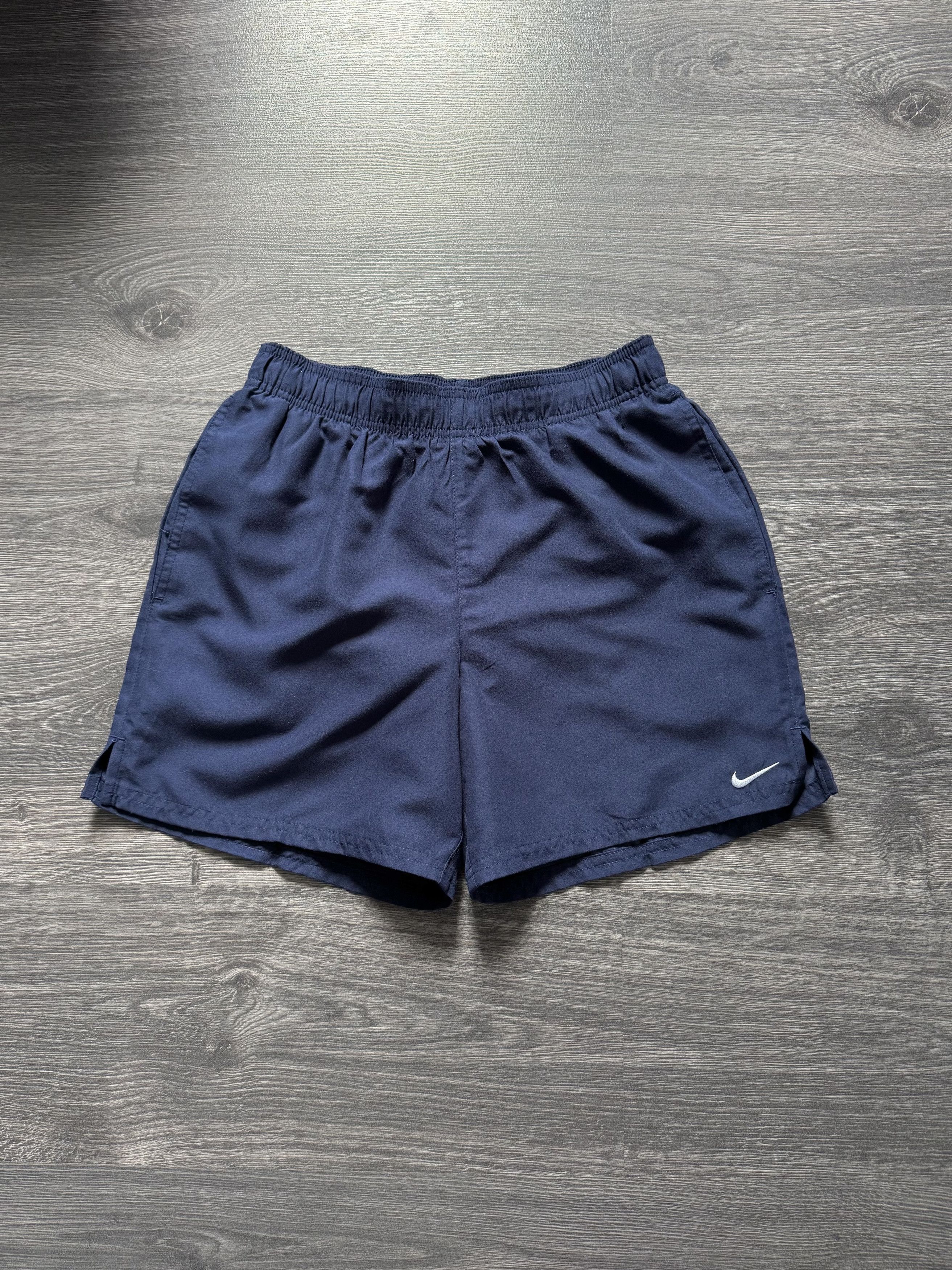 Nike Nike shorts streetwear swoosh casual y2k Size US 28 / EU 44 - 1 Thumbnail