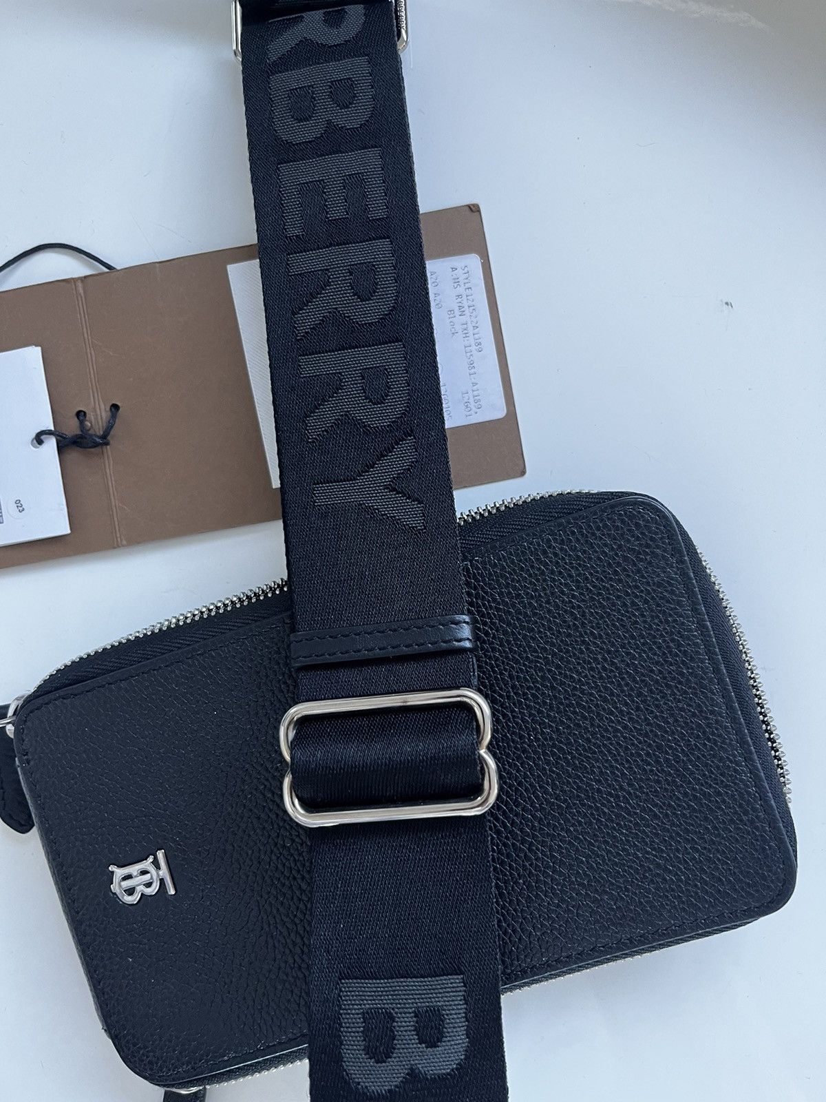 Burberry BURBERRY Black Leather Phone Shoulder Bag Size ONE SIZE - 19 Thumbnail