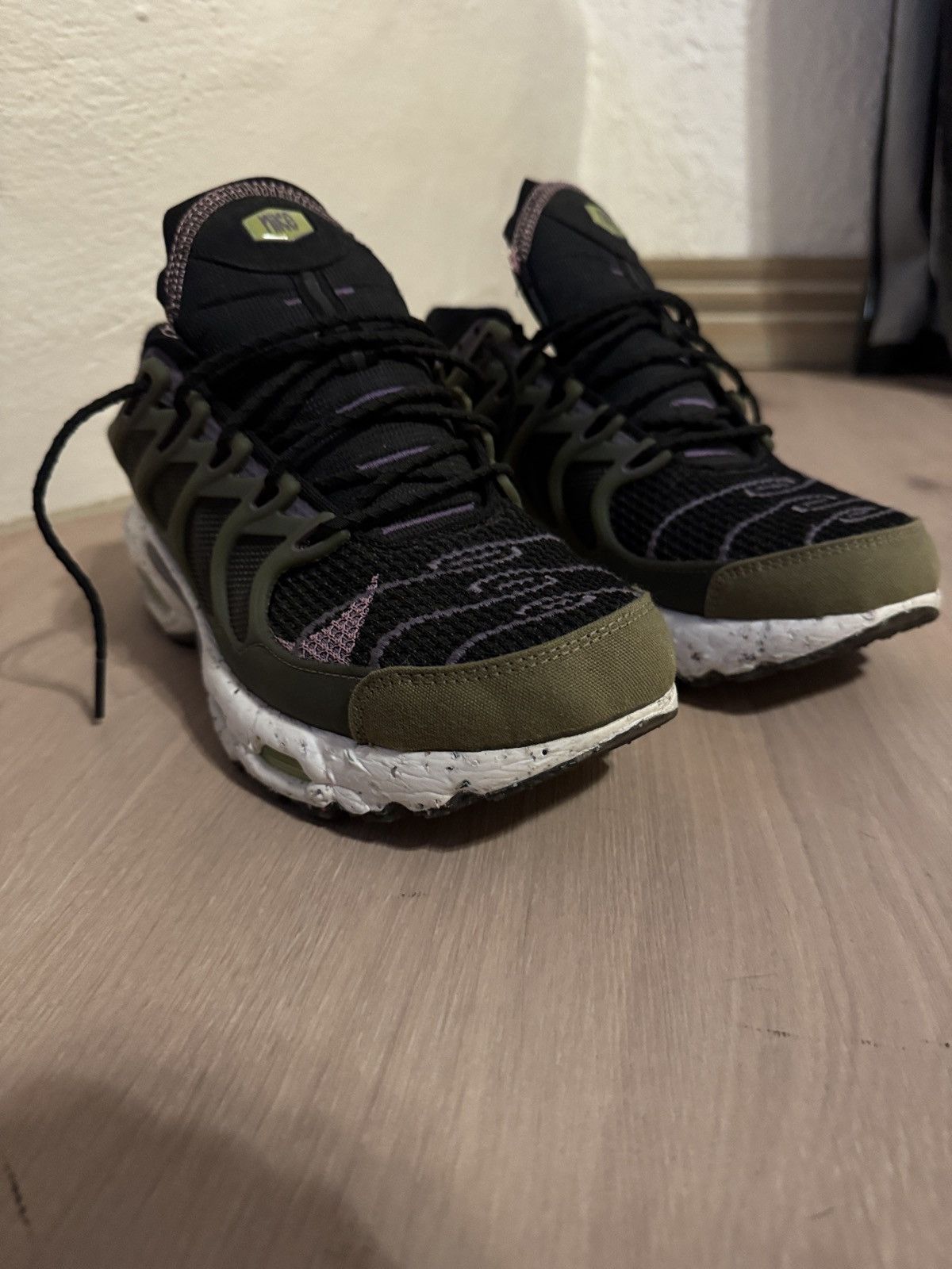 Nike Nike Mens shoes Size US 12 / EU 45 - 2 Thumbnail