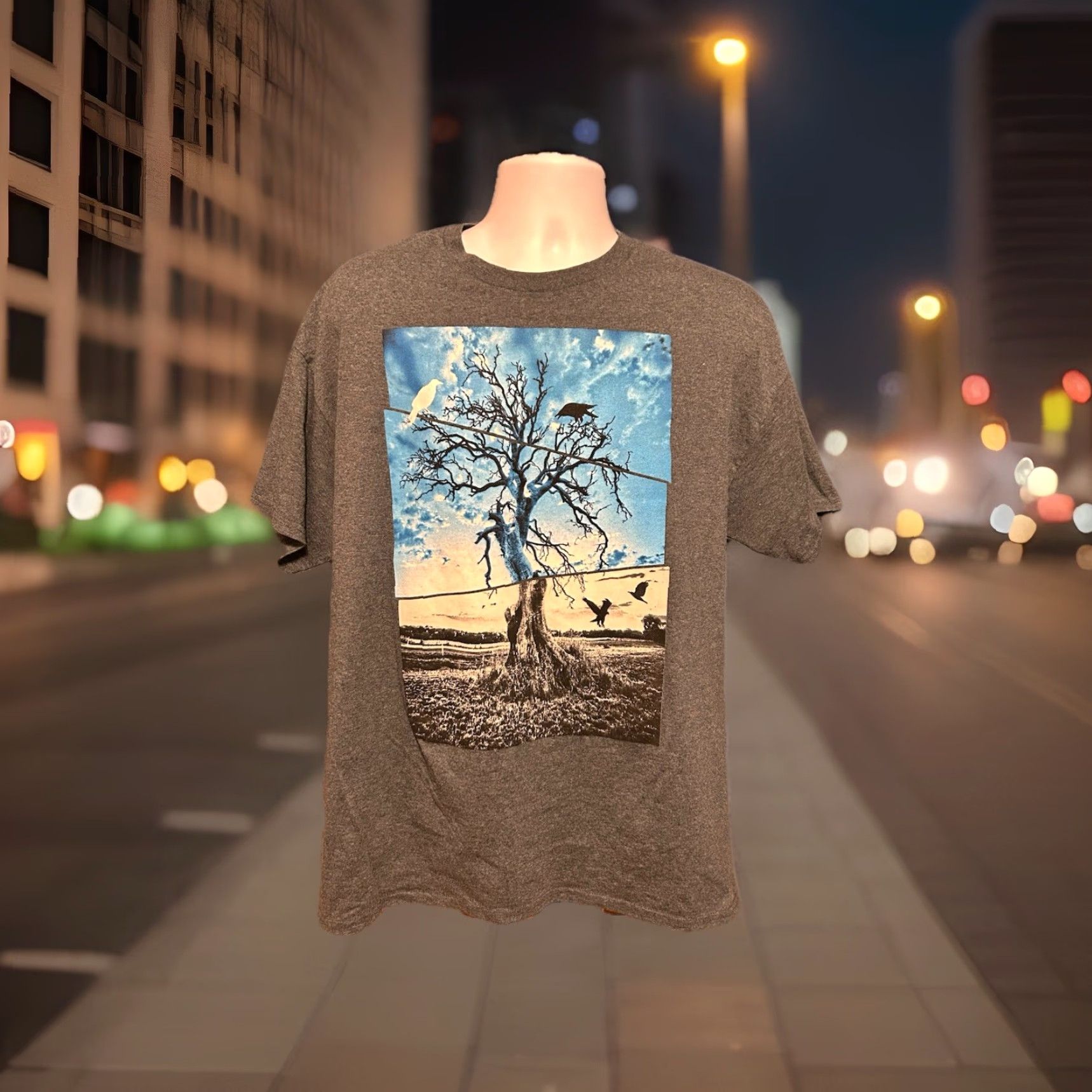 Vintage Tony Hawk Skateboarding Nature T Shirt Men XL Gray Short Sleeve Birds Trees Graphic Print Size US XL / EU 56 / 4 - 3 Thumbnail