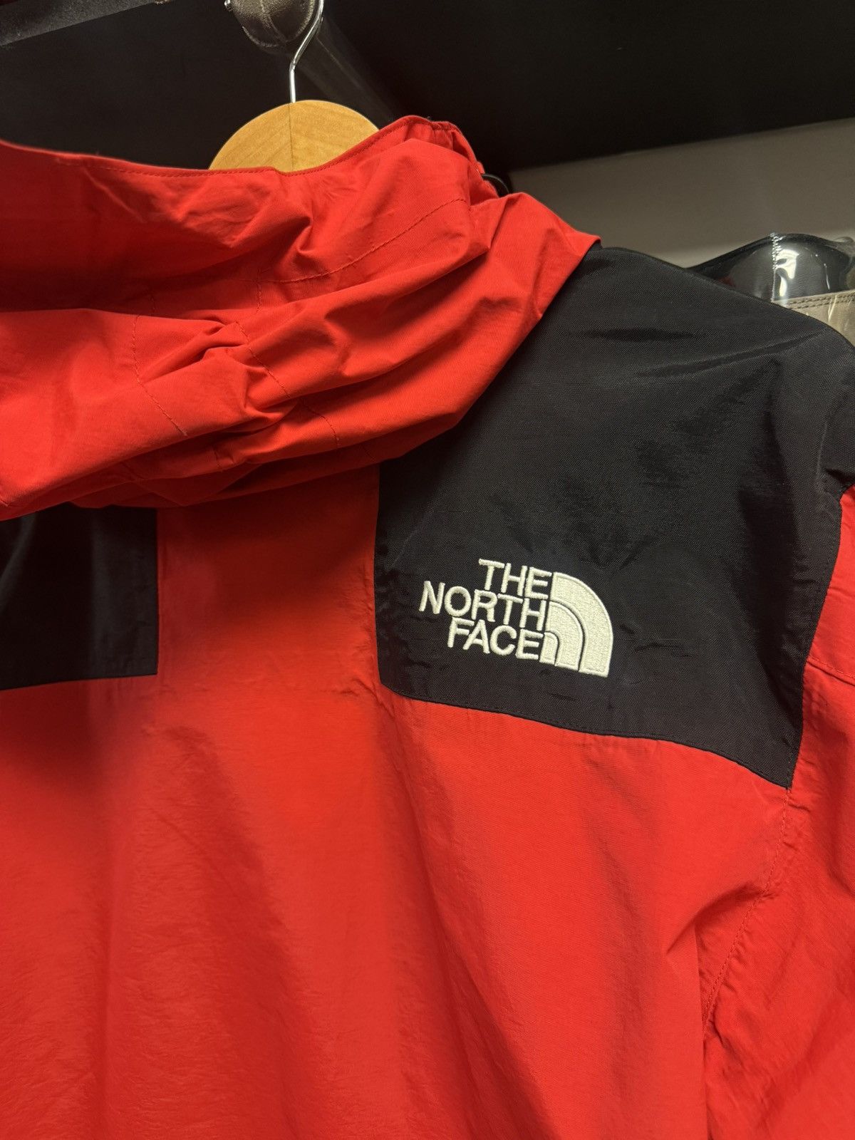 The North Face North face supreme tnf large winter jacket pre owned Size US L / EU 52-54 / 3 - 9 Thumbnail