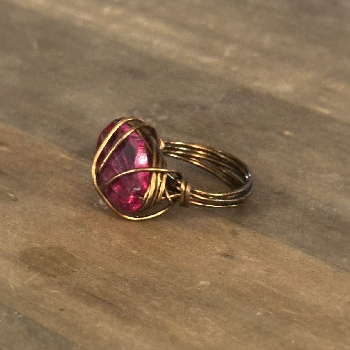 Vintage Vintage hot pink wire wrapped stone ring Size ONE SIZE - 7 Thumbnail