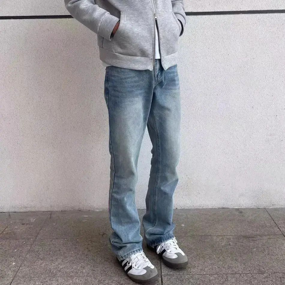 Japanese Brand Retro loose washed micro flared jeans Size US 32 / EU 48 - 6 Thumbnail
