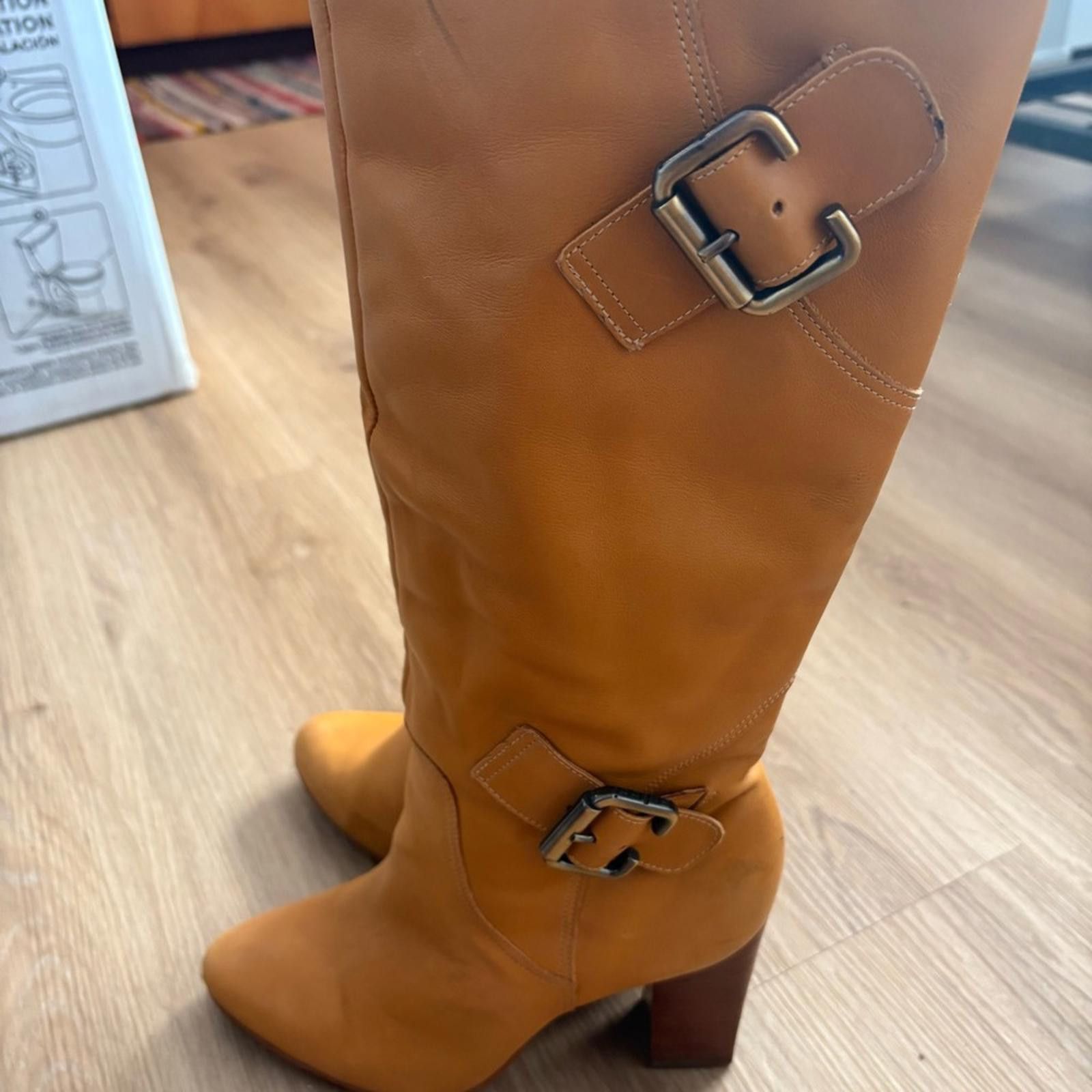Carlo Colucci Colcci Women’s Tan Leather Tall Boots Riding Style Size US 9 / IT 39 - 4 Thumbnail
