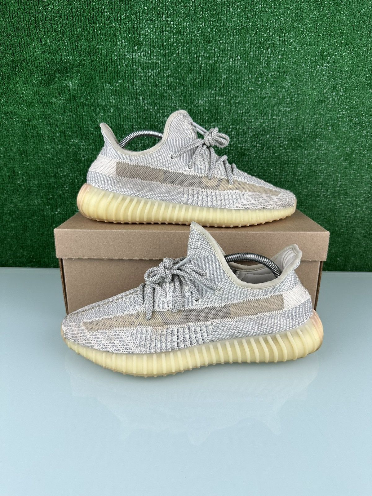 Yeezy Yeezy Boost 350 V2 Lundmark Non-Reflective Size 9 Size US 9 / EU 42 - 2 Thumbnail