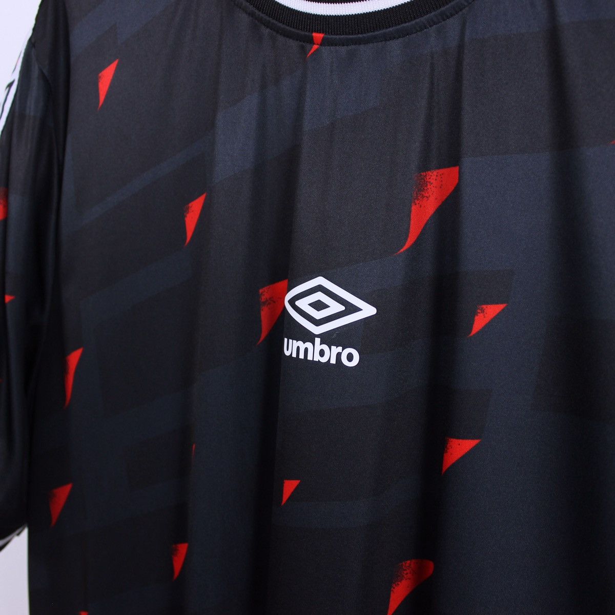 Umbro Umbro Carling Jersey Center Logo Lampas T-Shirt Size US XL / EU 56 / 4 - 4 Thumbnail