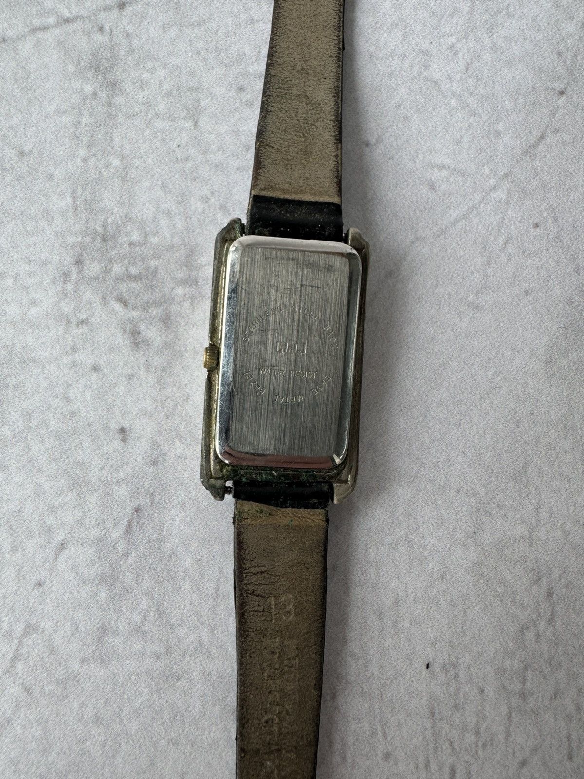 Vintage Q&Q Japanese Style Watch Vintage Size ONE SIZE - 4 Thumbnail