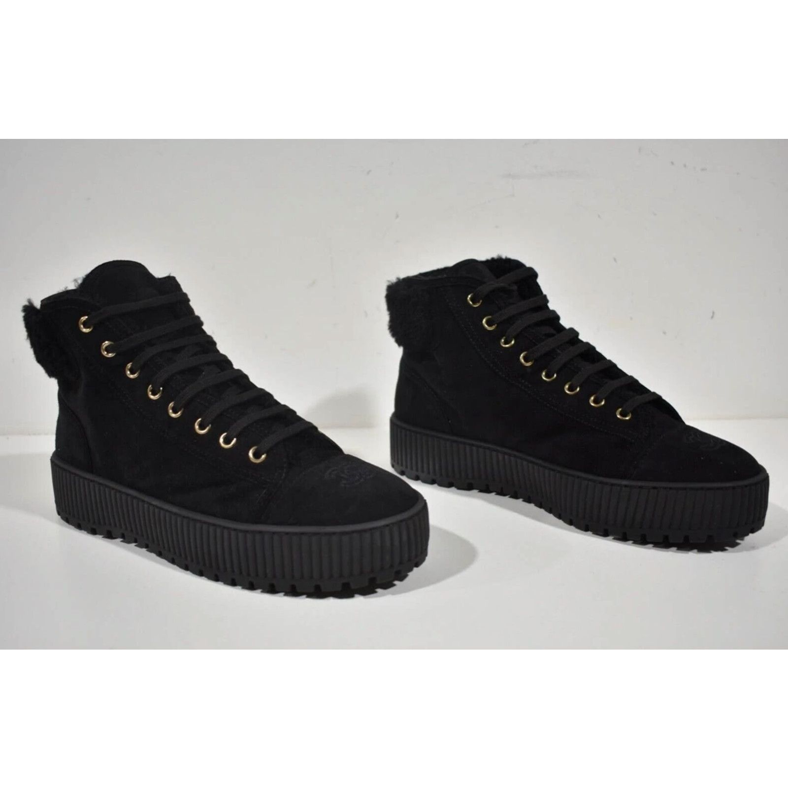 Chanel 21K Shearling Fur CC Logo Lace Up High Top Sneaker Boots 41 Size US 11 / IT 41 - 3 Thumbnail