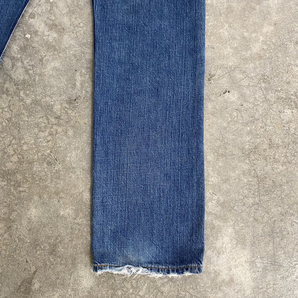 Levi's Size 33x32.5 Vintage 00’s Levis 501 Faded Blue Ripped Jeans Size US 33 - 19 Thumbnail