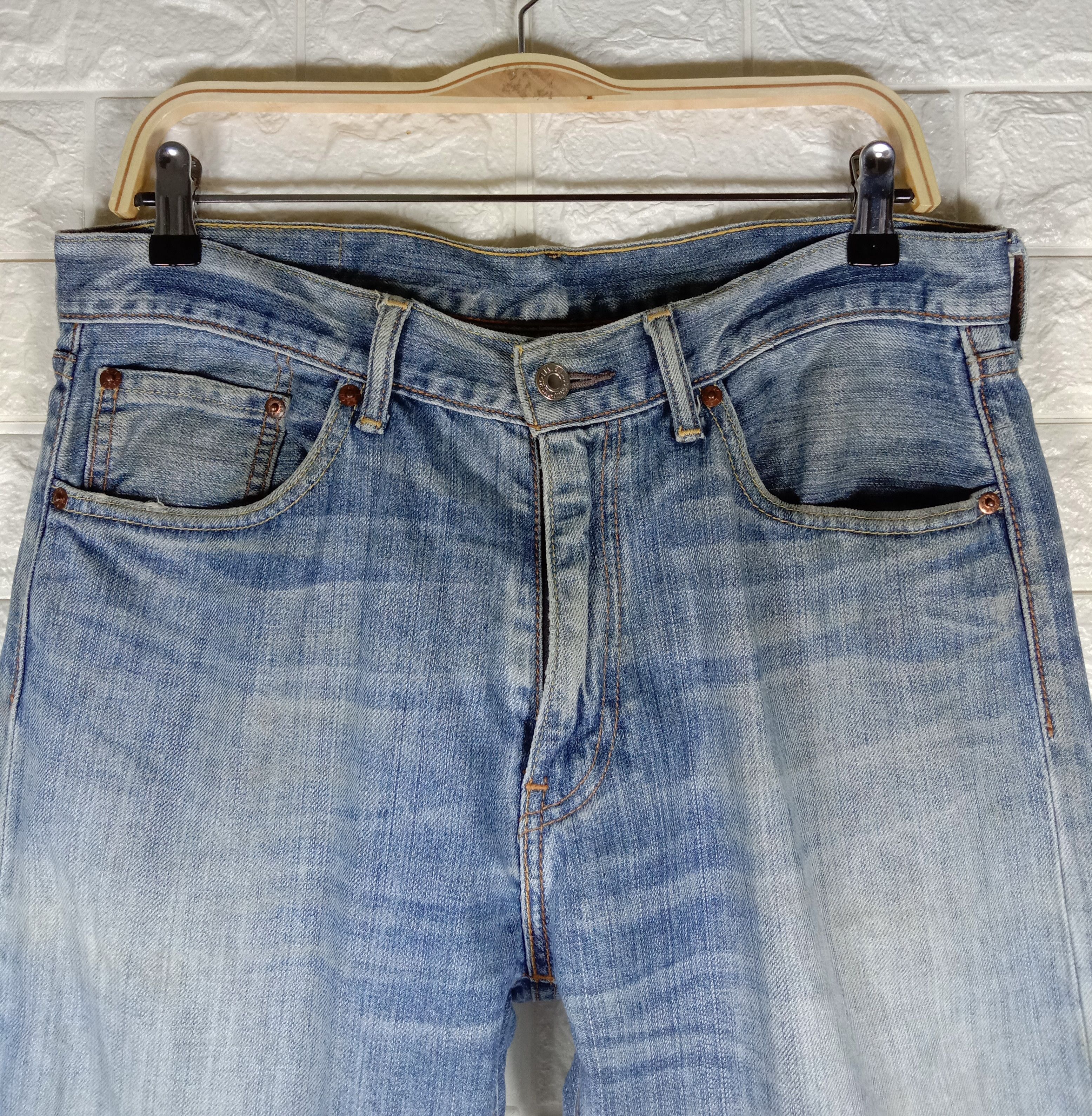 Levi's Vintage Levi's 505 Jeans Faded Blue Distressed Denim Size US 33 - 2 Thumbnail