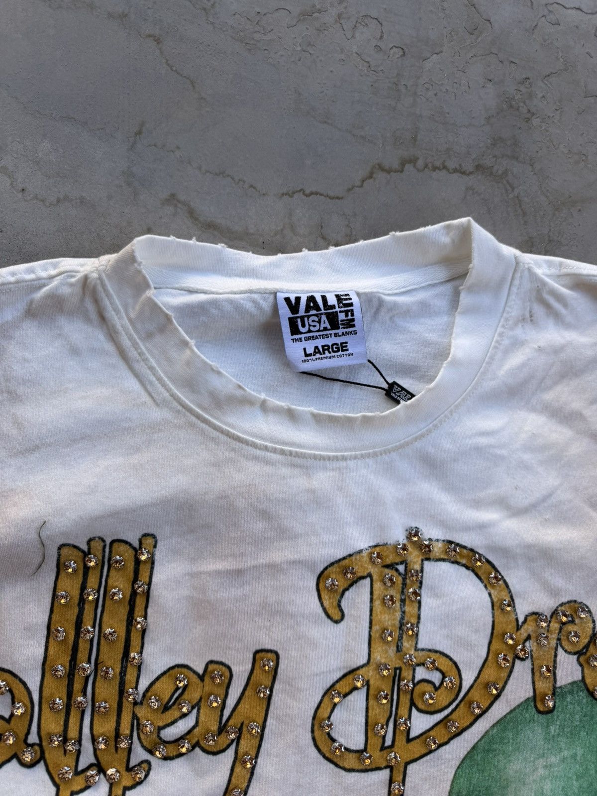 Vale Vale Forever Area 14 Bling Tee Cream Large New Size US L / EU 52-54 / 3 - 3 Thumbnail