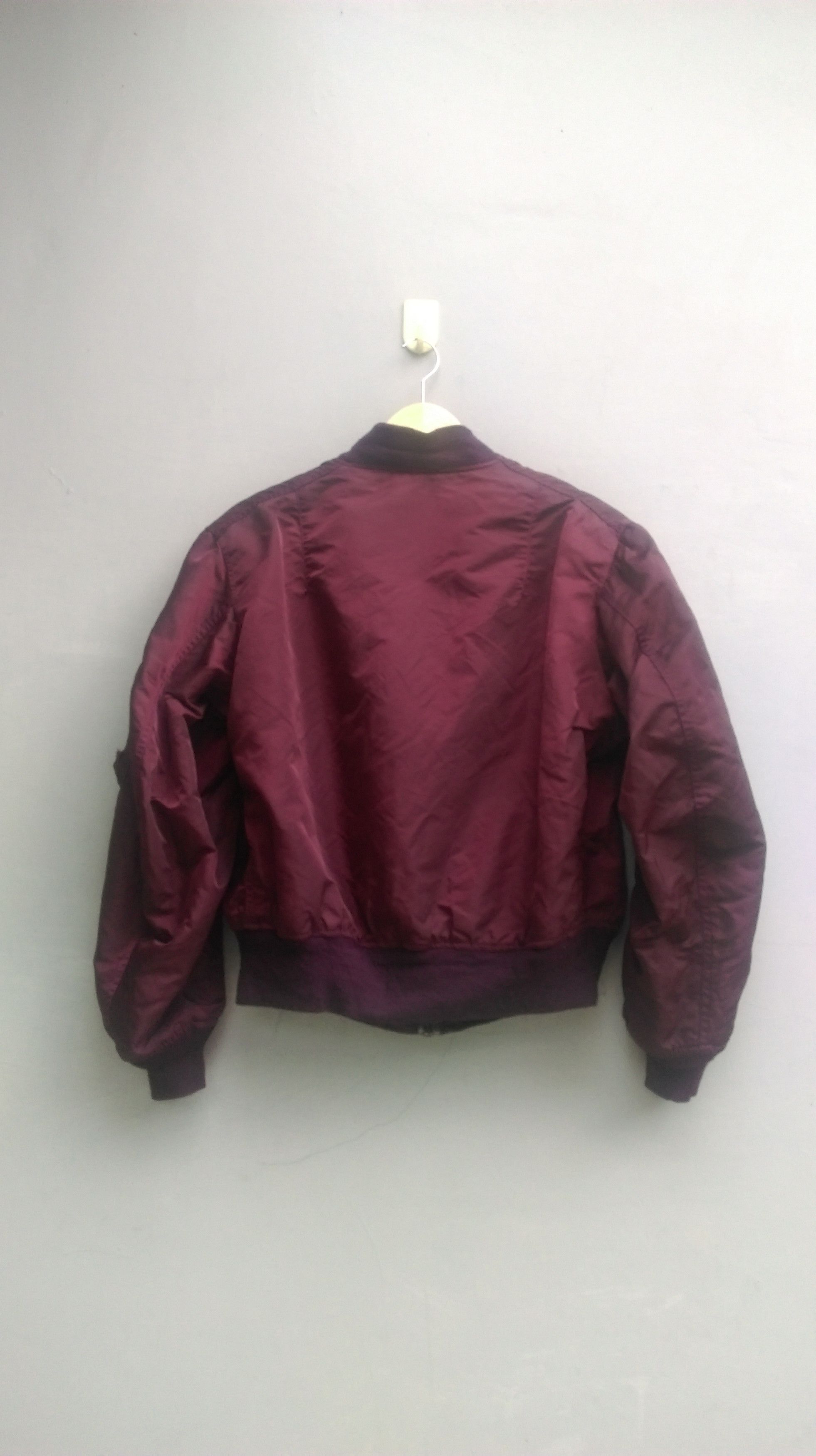 Alpha Industries Vtg Alpha industries marron bomber jacket Size US L / EU 52-54 / 3 - 7 Thumbnail