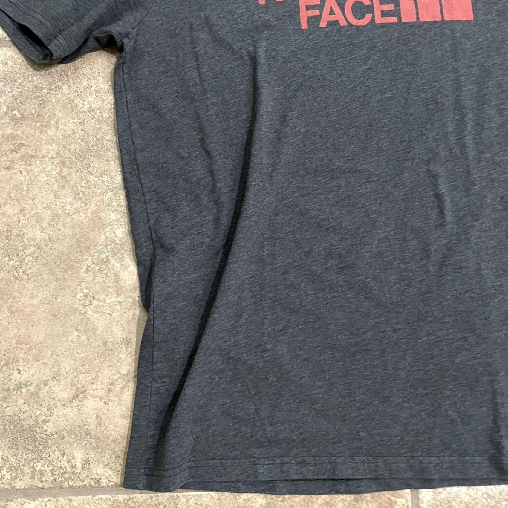 The North Face The North Face Tee Mens Size M gray cotton blend standard fit graphic Size US M / EU 48-50 / 2 - 3 Thumbnail