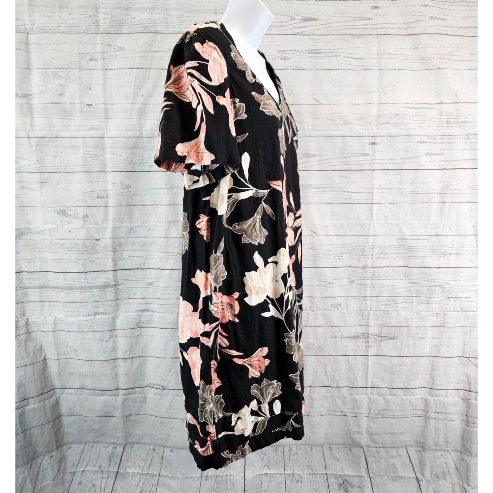 Nicole Miller Nicole Miller Womens Dress L Black Floral Short Sleeve Linen Viscose Short Sleeve Shift 35" Length 21" Width Women Size 36" / US 14 / IT 50 - 3 Thumbnail