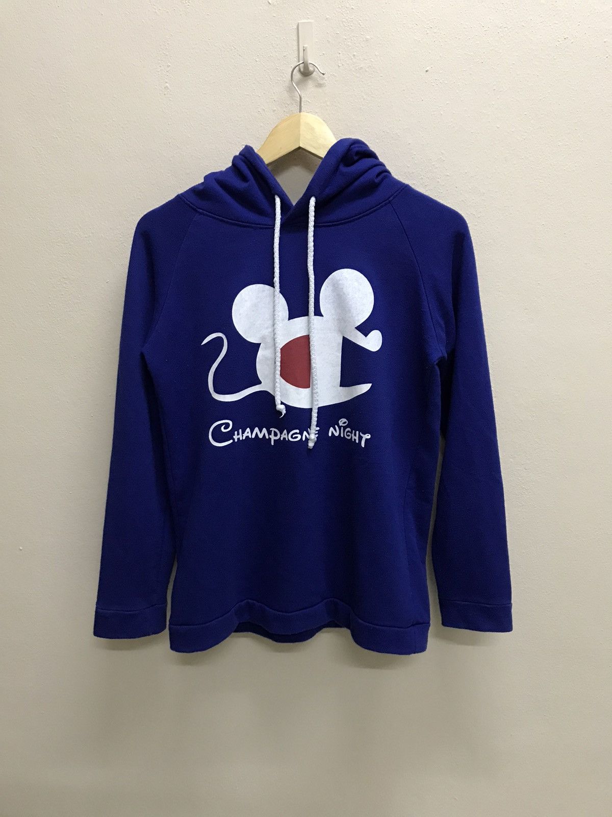 Japanese Brand CHAMPAGNE NIGHT PARODY MICKEY MOUSE CHAMPION SWEAT HOODIE Size US S / EU 44-46 / 1 - 5 Thumbnail