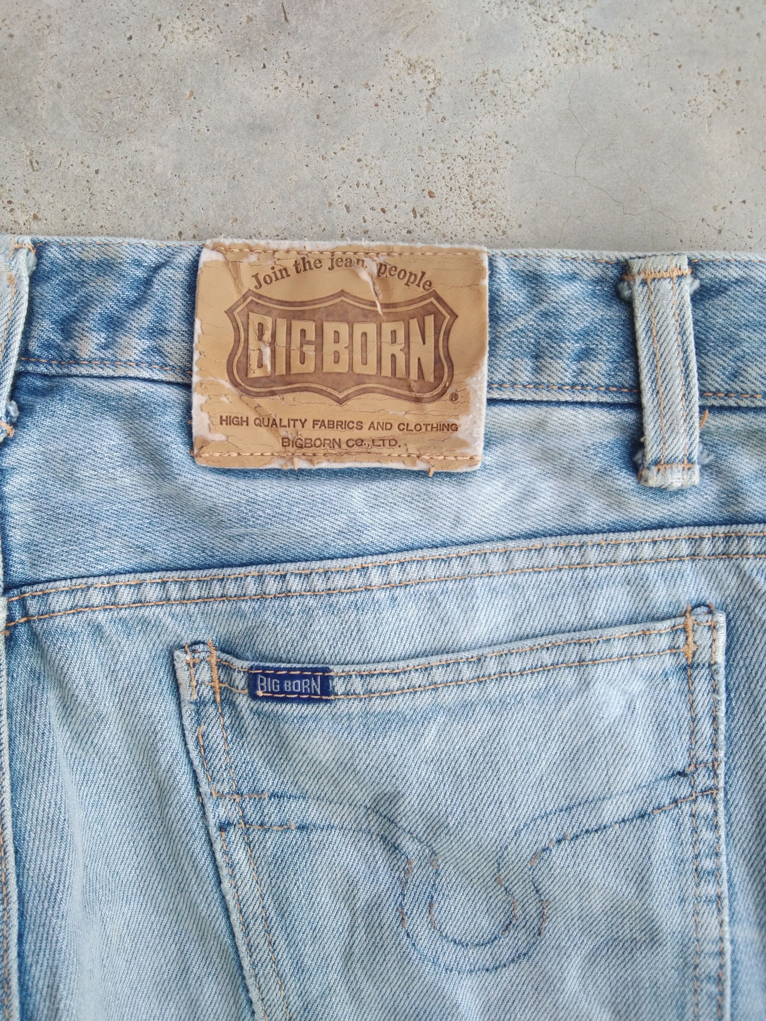 Japanese Brand Vintage Faded Blue Big Born Dirty Distressed Jeans 32x29 Size US 32 / EU 48 - 3 Thumbnail