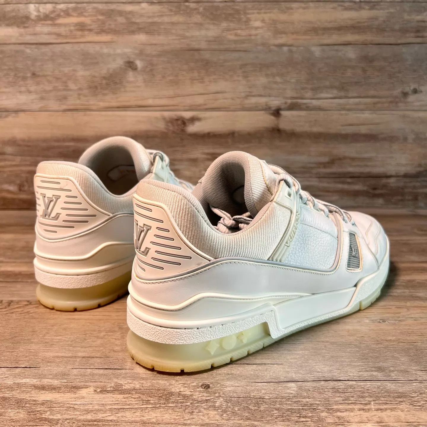 Louis Vuitton LV Trainer OG White Cement UK7 (41) 97new Size US 8 / EU 41 - 3 Thumbnail