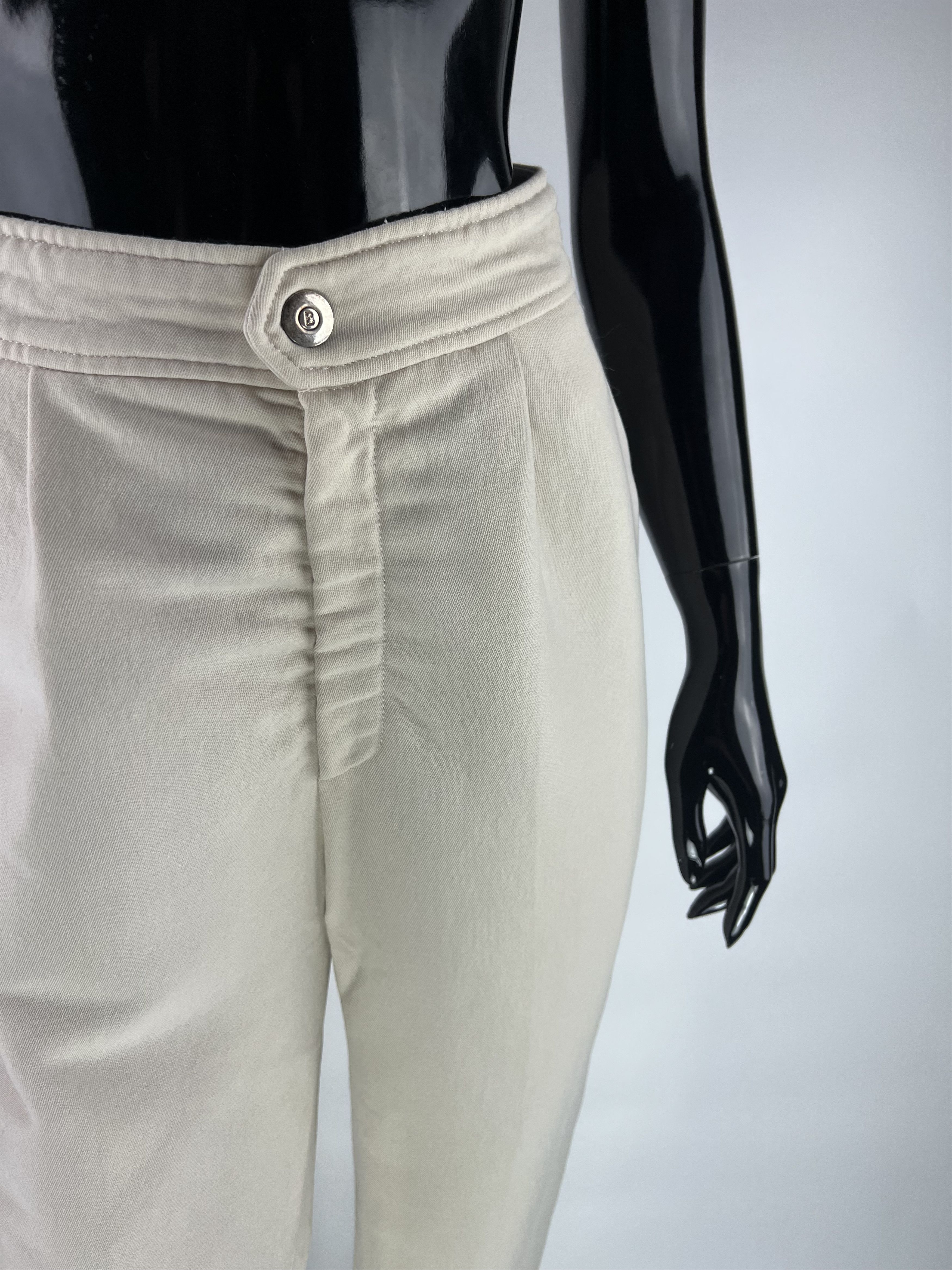 Bogner × Vintage Bogner Vintage Women's Beige Stirrup Ski Pants Size US 8 Size 30" / US 8 / IT 44 - 4 Thumbnail