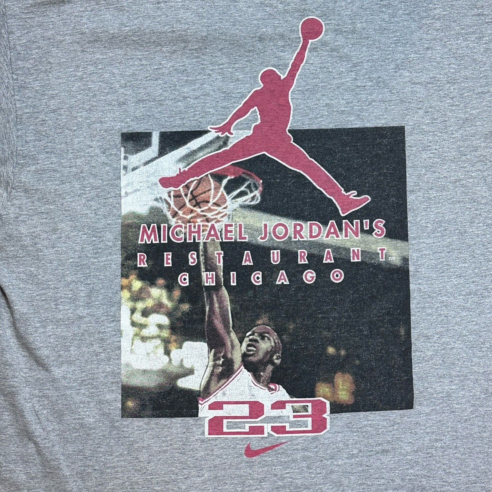 Jordan Brand × Nike × Vintage Vintage 90s Nike T-Shirt Michael Jordan Restaurant Chicago Size US L / EU 52-54 / 3 - 10 Thumbnail