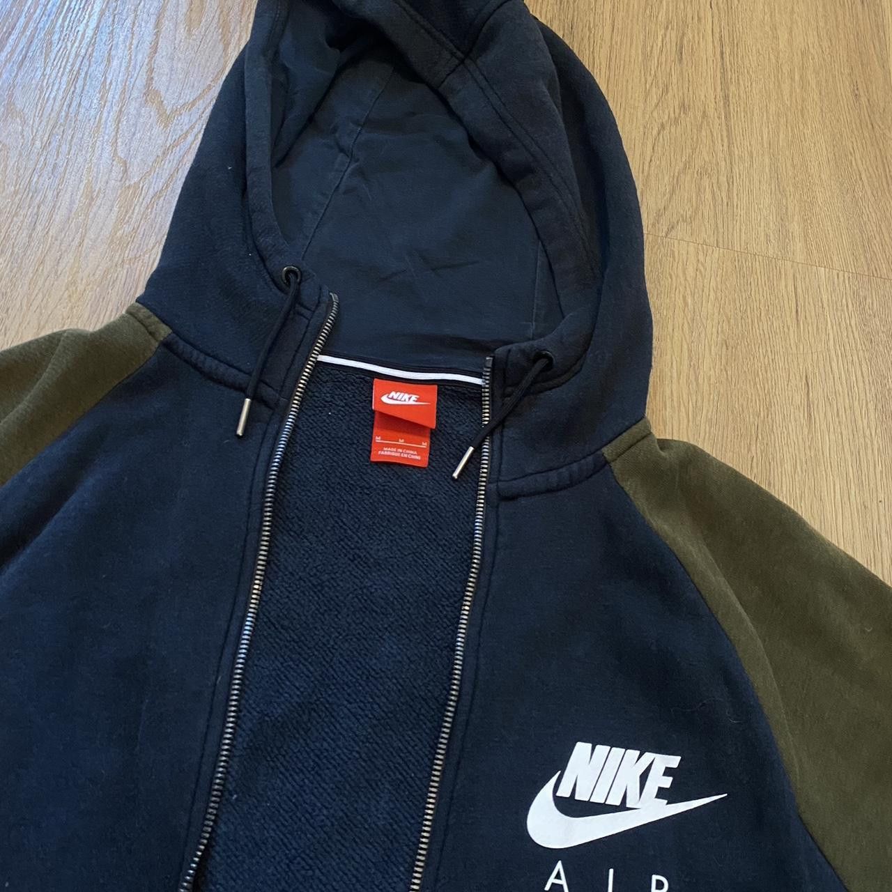 Nike Black and green Nike zip up hoodie Sportwear Size US M / EU 48-50 / 2 - 3 Thumbnail