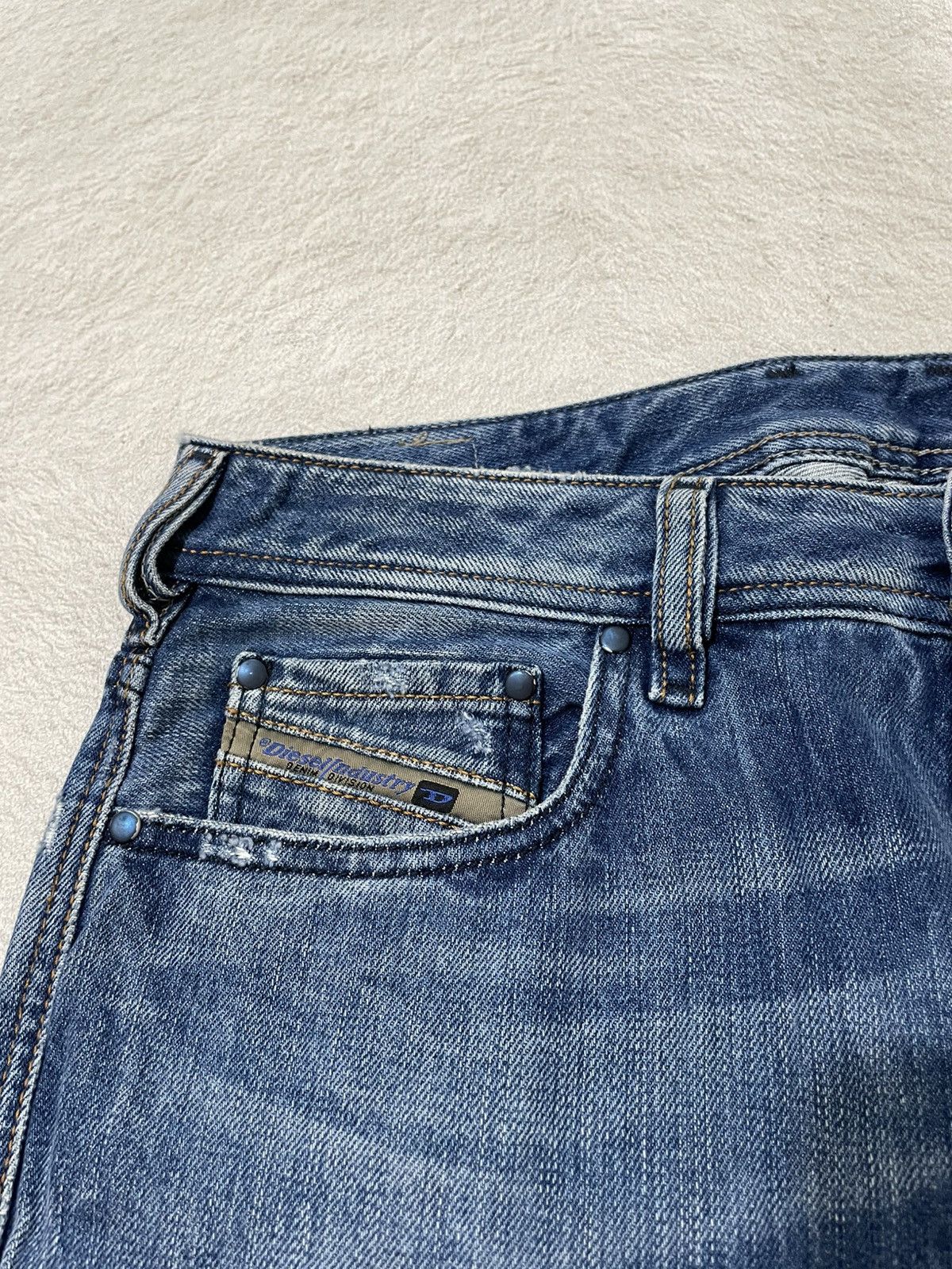 Diesel Diesel Zatiny Vintage Denim Rare Faded Button Fly Y2K Japan Size US 32 / EU 48 - 5 Thumbnail