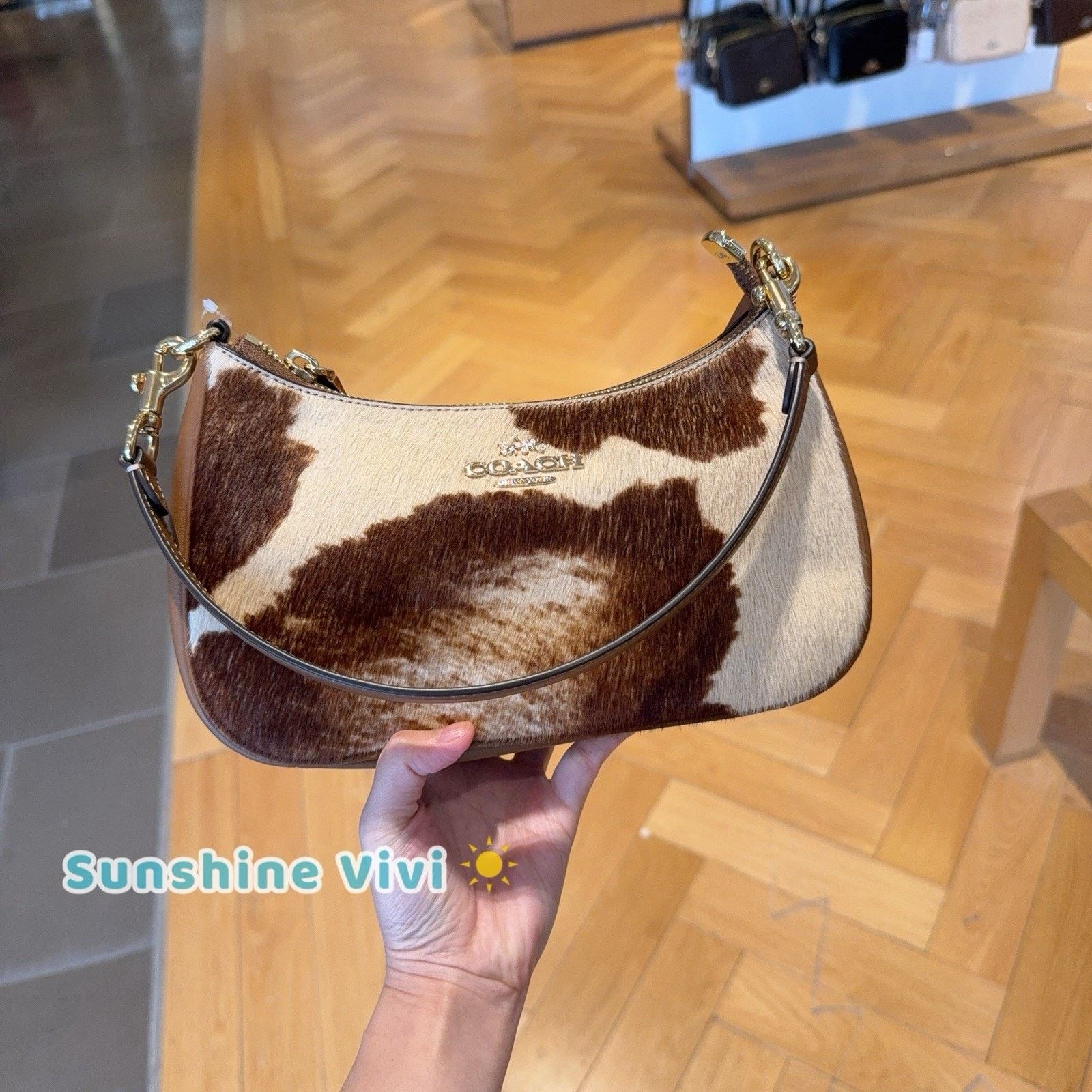 Coach NWT COACH Teri Shoulder Bag Cow Print CDW45 Gold/Cow Multi Size ONE SIZE - 1 Thumbnail