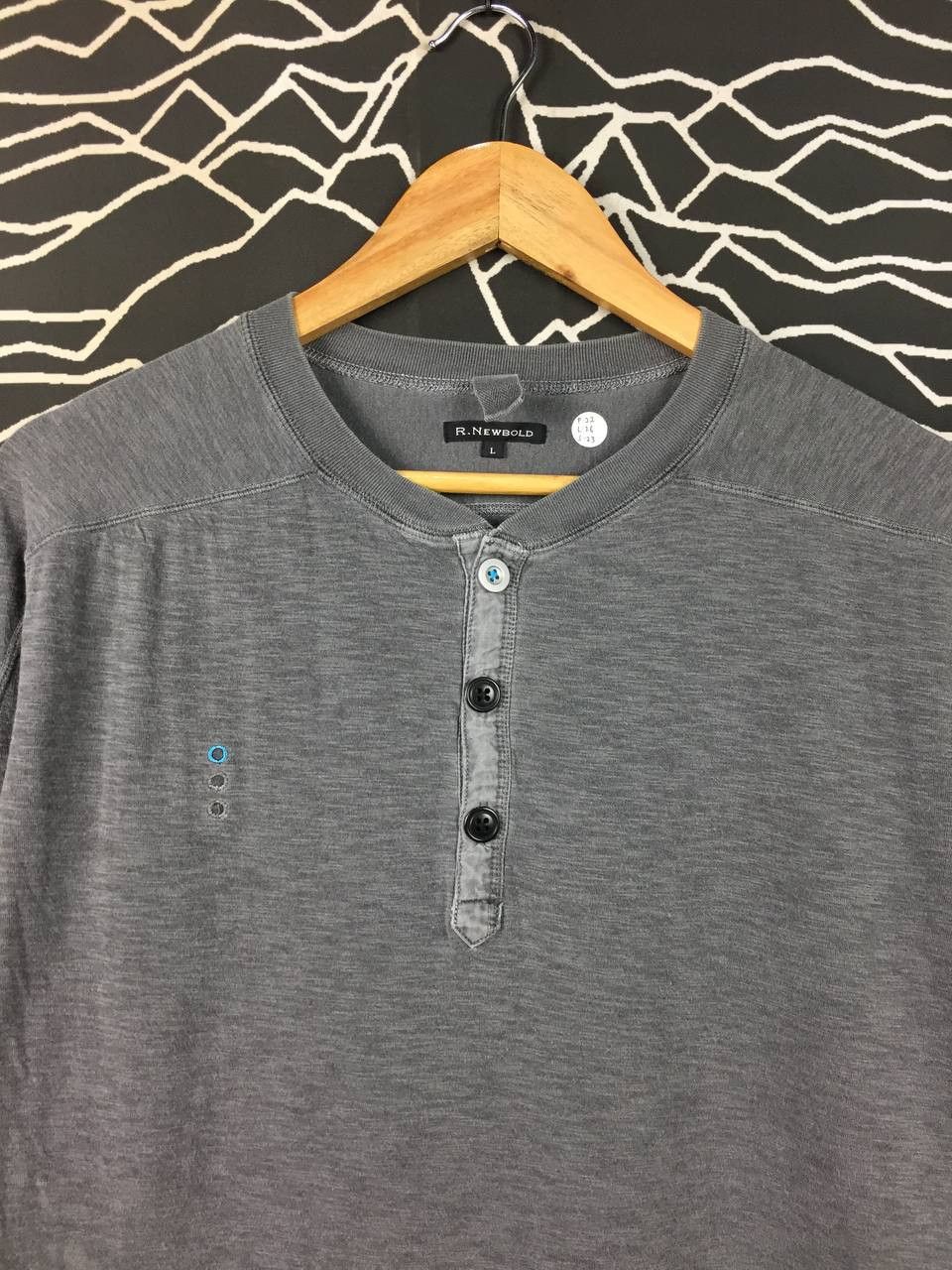 R.Newbold R. Newbold Slub Cotton Long Sleeve Henley Tee Size L Size US L / EU 52-54 / 3 - 3 Thumbnail