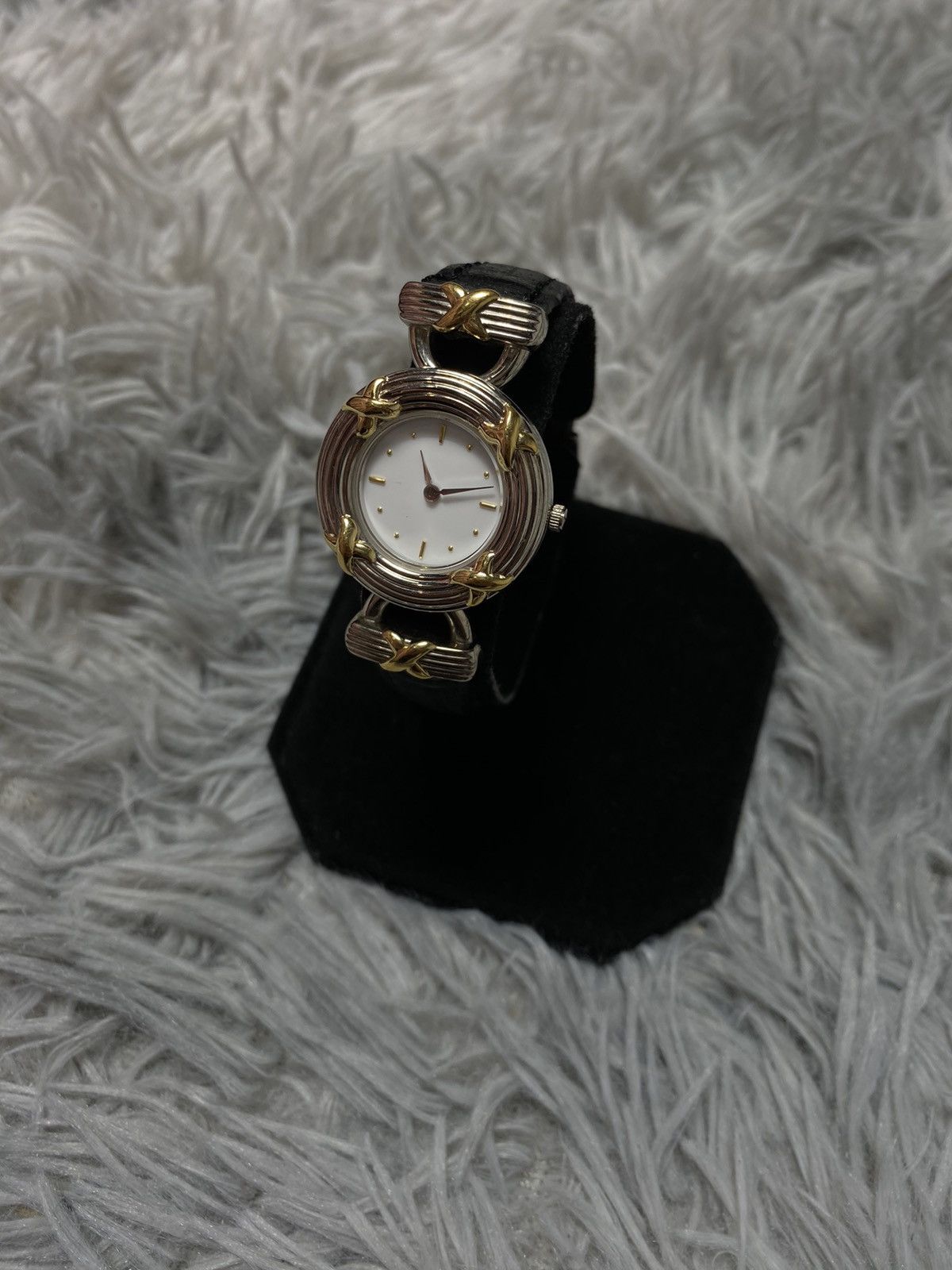 Mary Kay Quartz Watch Elegant Japanese Brand