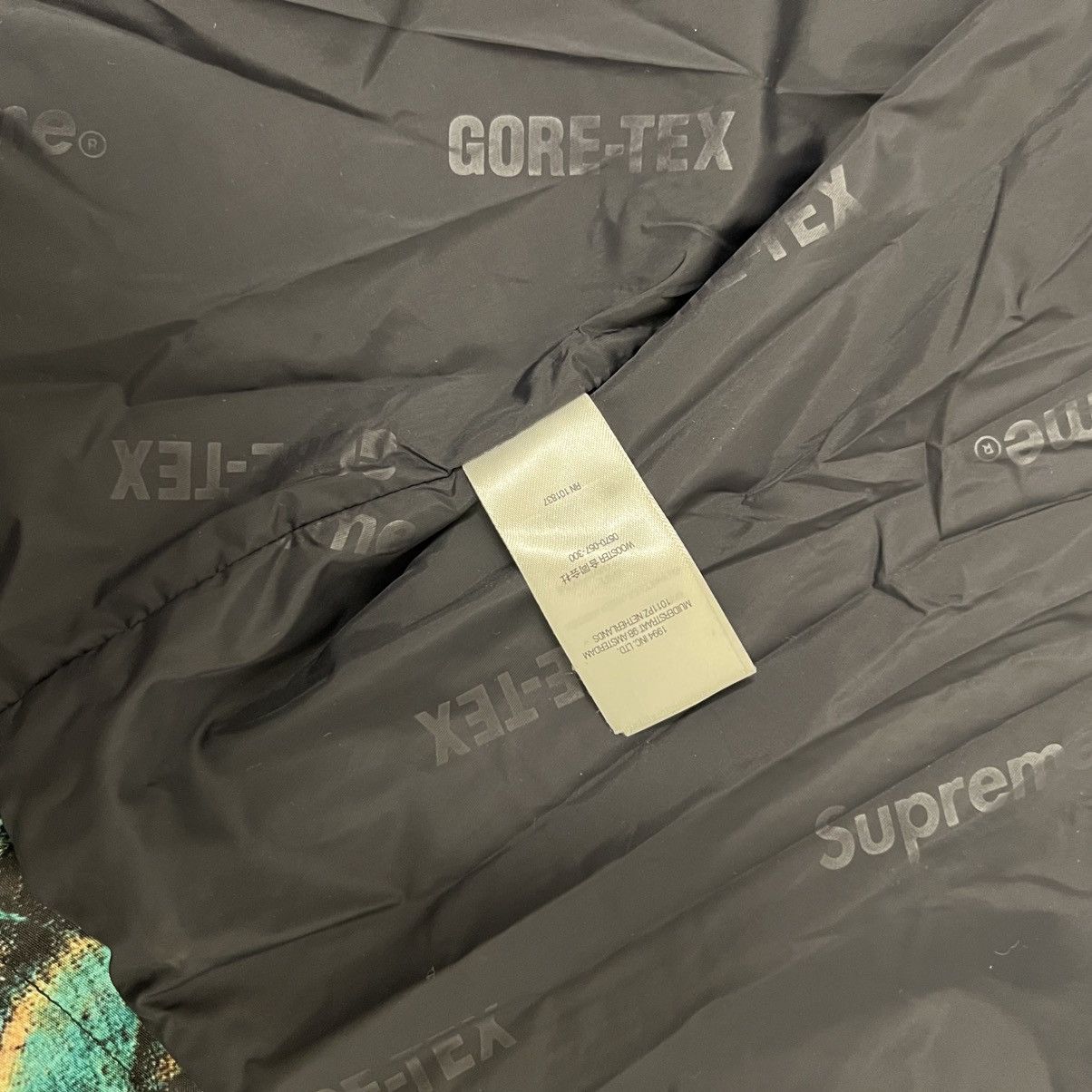 Supreme Supreme Sacred Hearts Gore-Tex Jacket Size US M / EU 48-50 / 2 - 13 Thumbnail