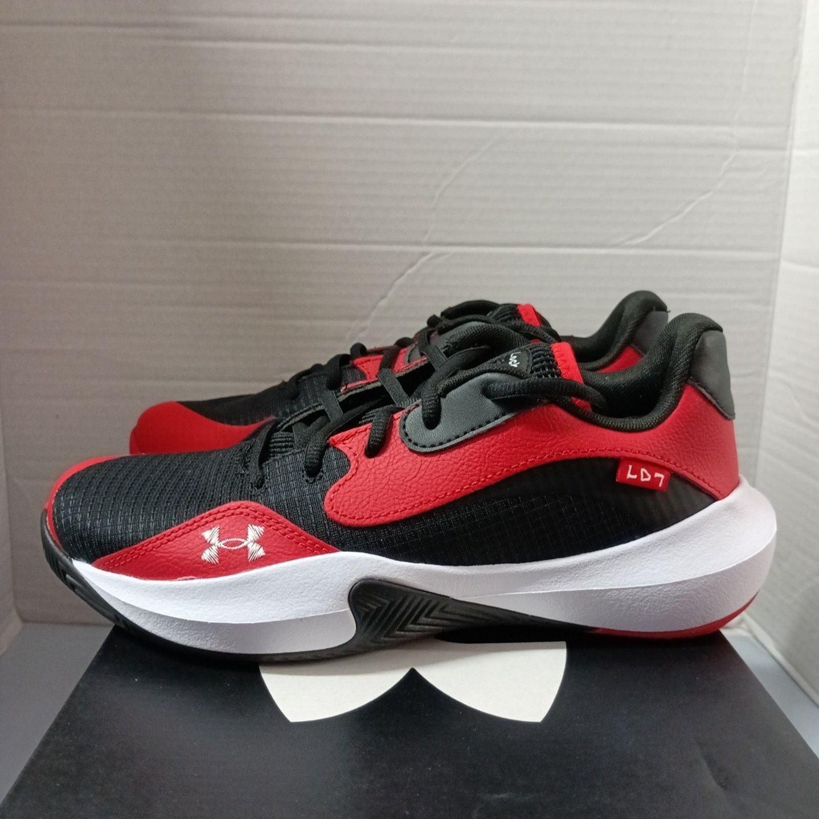 Under Armour Under Armour Lockdown 7 Low Shoes Men's Size 8 Black Red Size US 8 / EU 41 - 4 Thumbnail