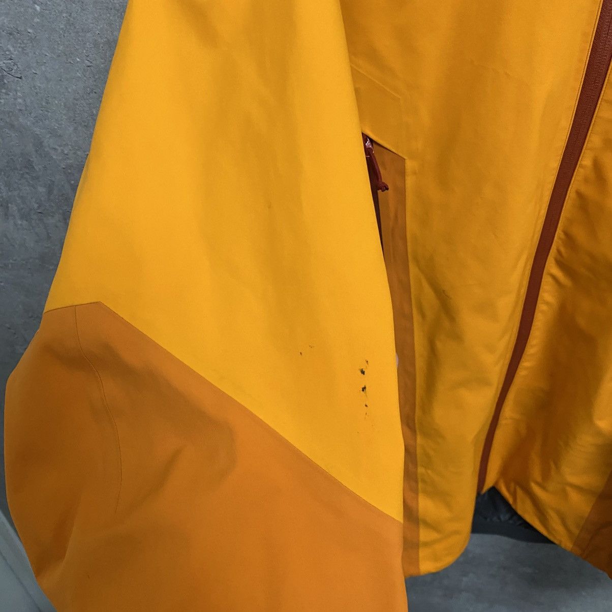 Arc'teryx Men's Arcteryx Beta Gore-Tex Jacket Recco Gorpcore Size US L / EU 52-54 / 3 - 8 Thumbnail