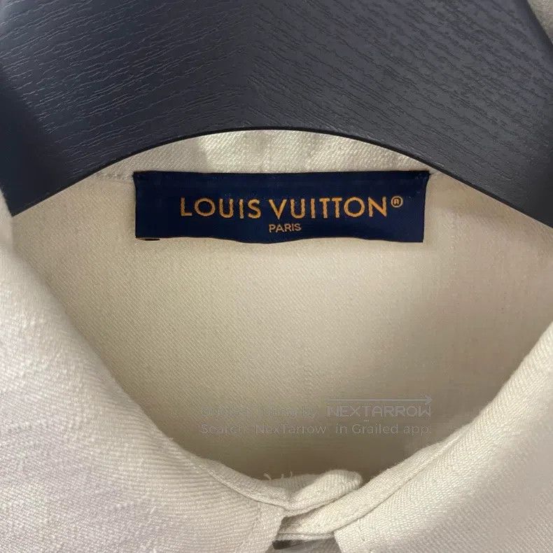 Louis Vuitton Louis Vuitton Logo pocket leather brand pearl button short Size US L / EU 52-54 / 3 - 3 Thumbnail
