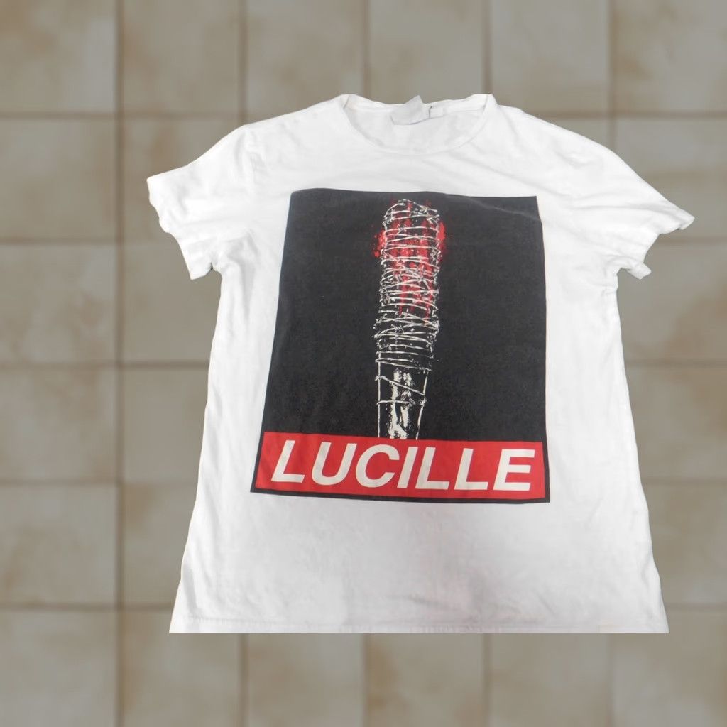 Vintage The Walking Dead Mens Shirt Small White logo Cotton Short Sleeve Crew Neck T-Shirt Regular Breathable Pockets Movie Casual Graphic Size US S / EU 44-46 / 1 - 1 Thumbnail
