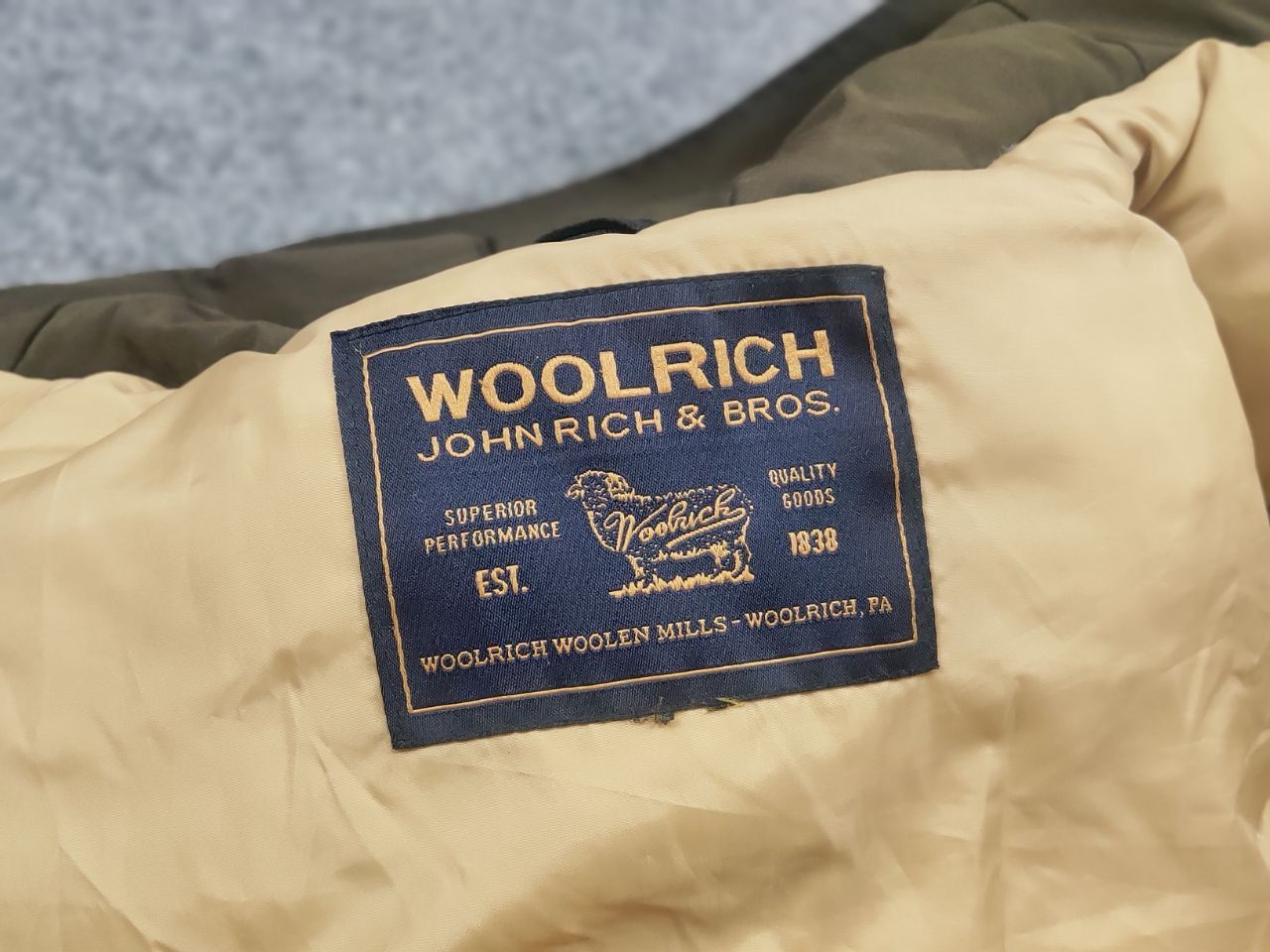 Woolrich Woolen Mills Woolrich Arctic Airforce 4 Pocket Parka Down Hooded Jacket Size M / US 6-8 / IT 42-44 - 16 Thumbnail
