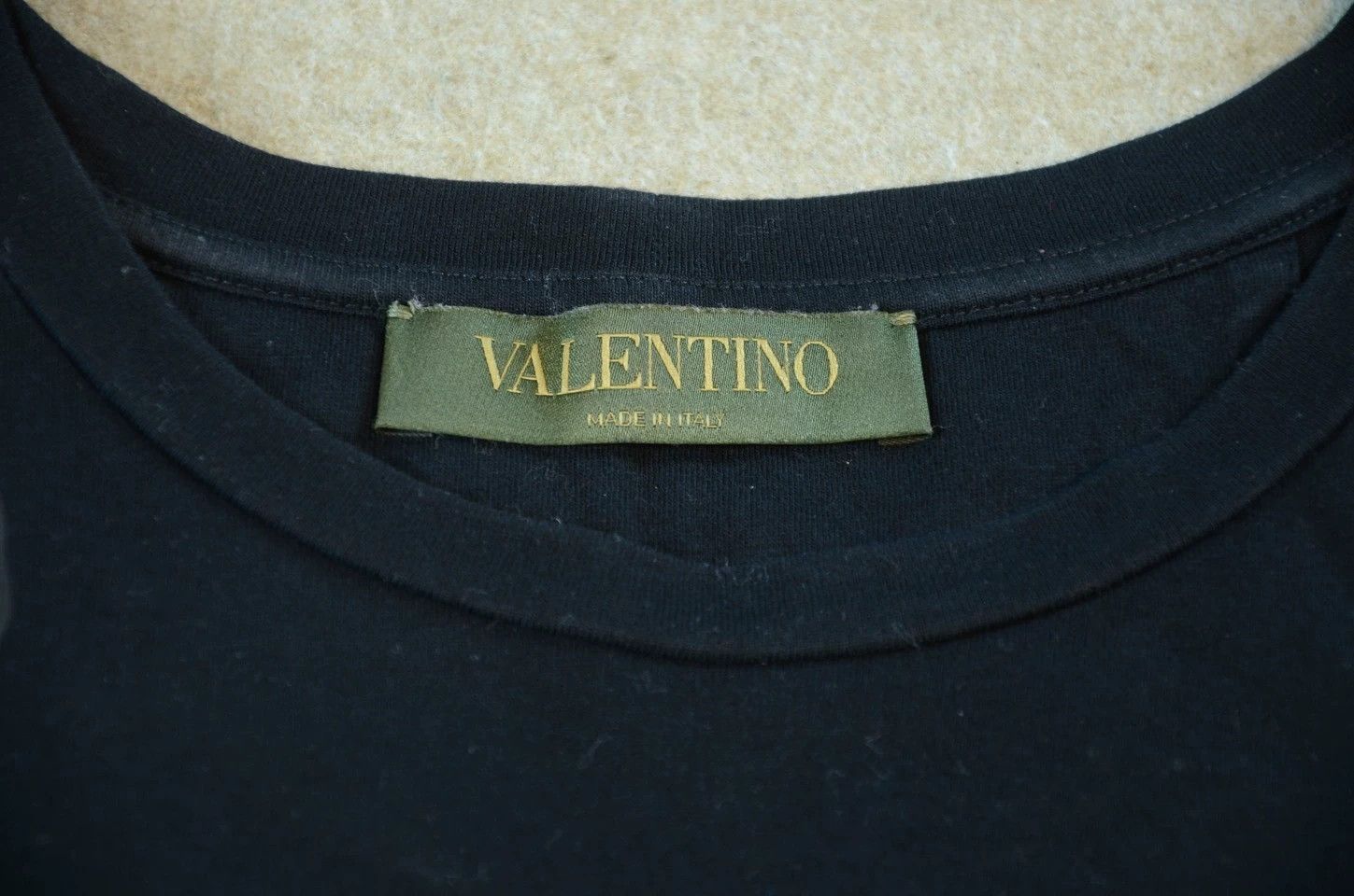 Valentino Valentino Runway Panther Print Short Sleeve T XS LightWear Size XS / US 0-2 / IT 36-38 - 5 Thumbnail