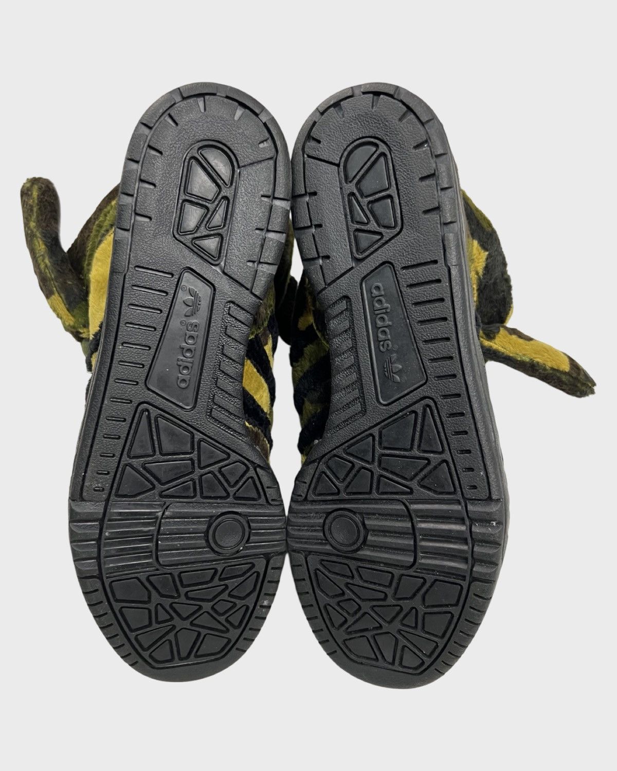 ADIDAS X JEREMY SCOTT CAMO BEAR SNEAKER SZ:42 2/3