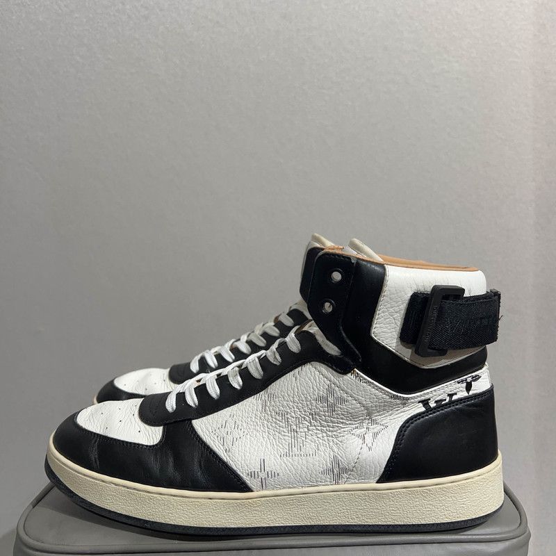 Louis Vuitton Louis Vuitton Rivoli Stylish High-Top Sneakers - Size US 8.5 / EU 41-42 - 1 Thumbnail