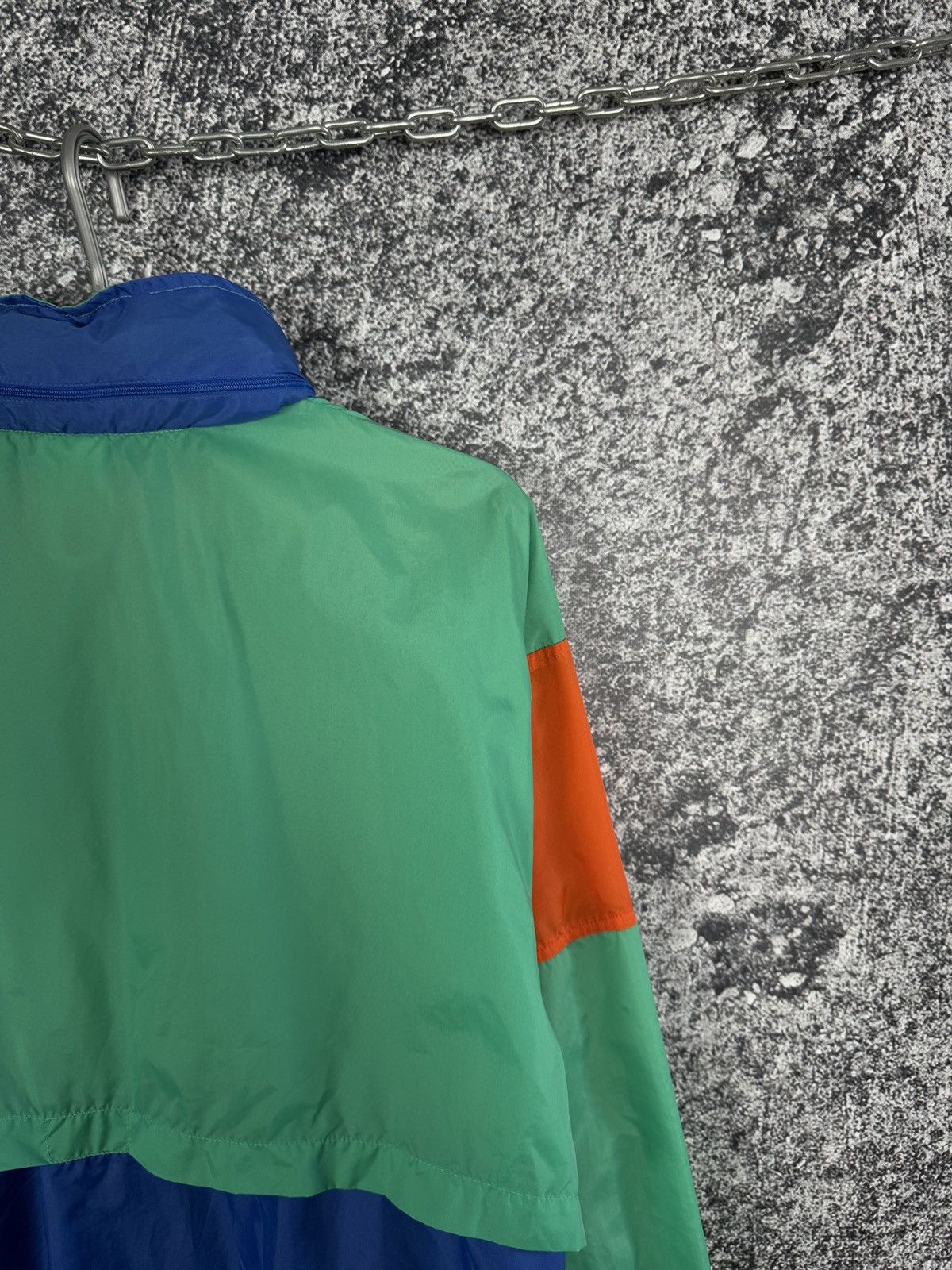Nike Vintage 90s Nike Nylon Jacket Windbreaker Retro Size L Size US L / EU 52-54 / 3 - 10 Thumbnail