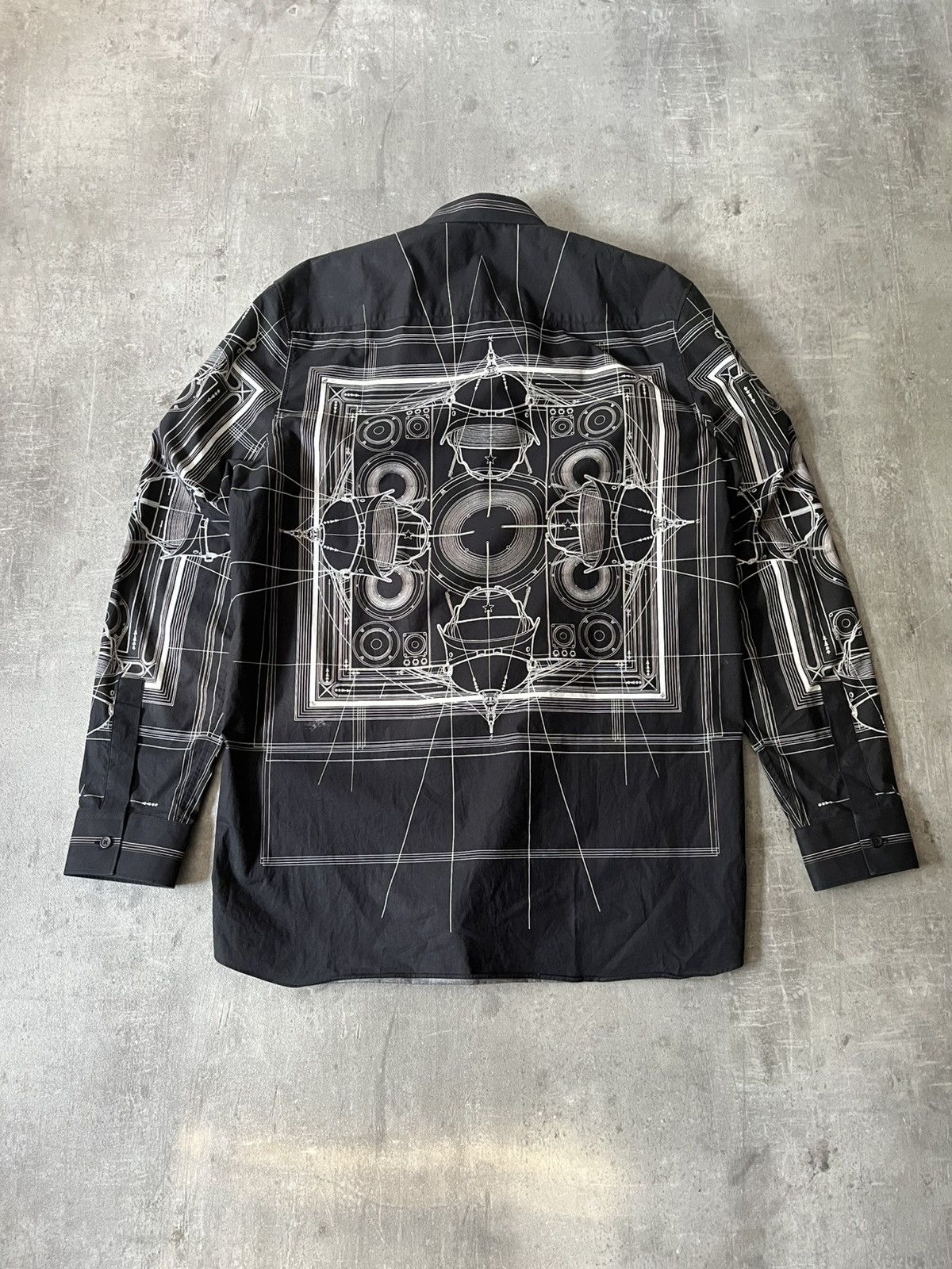 Givenchy Givenchy Cobra button up shirt A/W 2016 Riccardo Tisci Size US L / EU 52-54 / 3 - 2 Thumbnail
