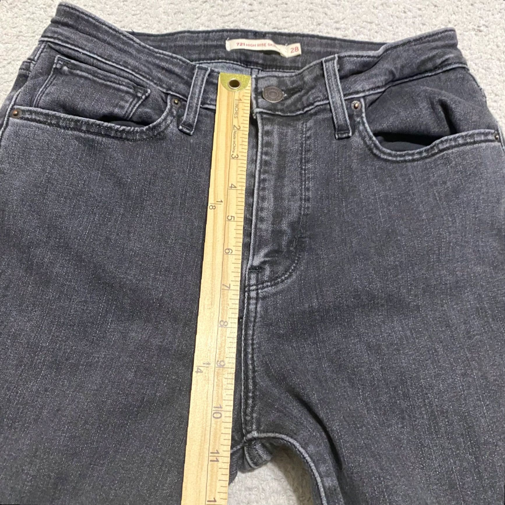 Levi's **Levi's 721 Skinny Jeans Women's Dark Gray Distressed 28** User: Levi's 721 Skinny Jeans Women's Dark Gray Distressed 28 Size 26" / US 2 / IT 38 - 7 Thumbnail