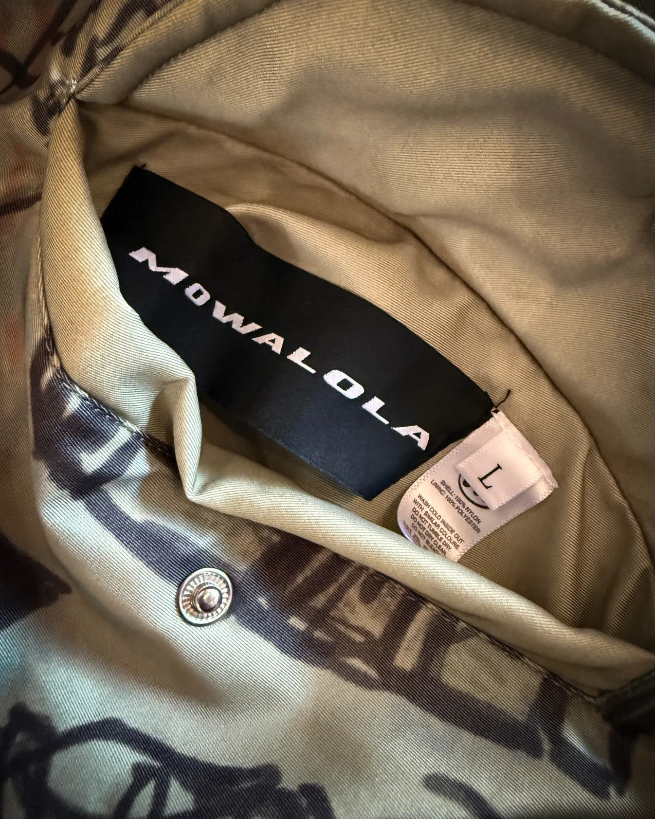 Mowalola MOWALOLA GRAFFITI REVERSIBLE BOMBER L Size US L / EU 52-54 / 3 - 10 Thumbnail