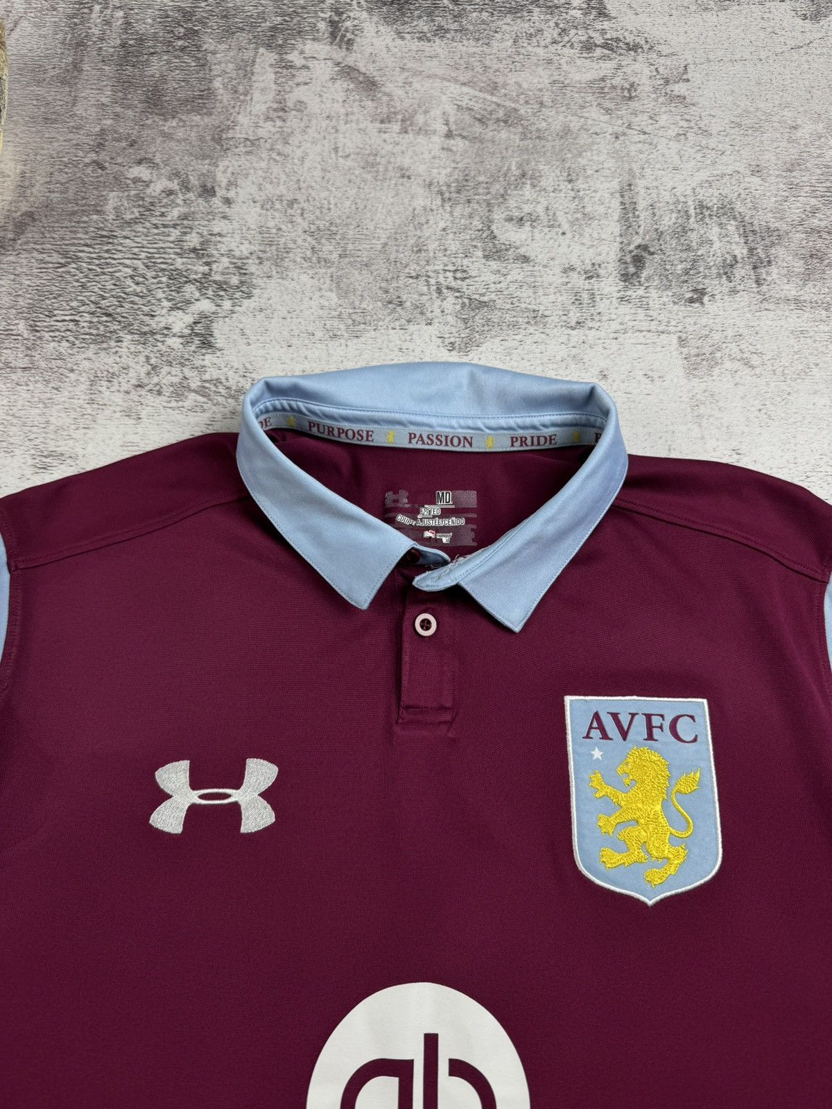 Under Armour × Vintage Aston Villa 2016/2017 Red Bloke core Soccer Football Fan T Shirt Jersey Kit Size US L / EU 52-54 / 3 - 7 Thumbnail