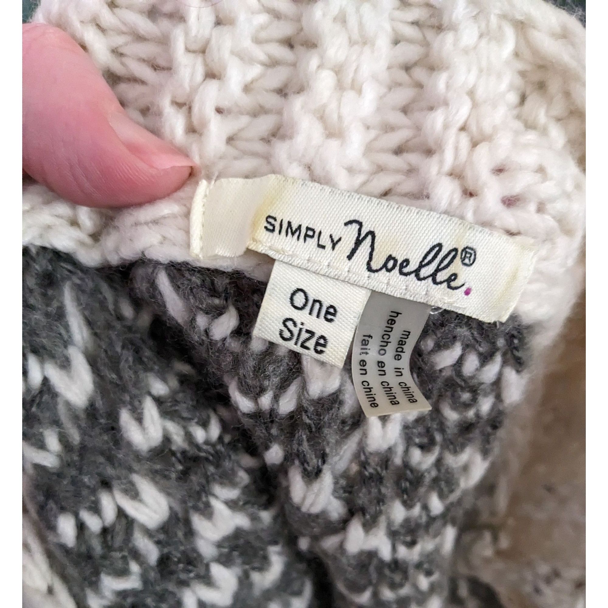 Other Simply Noelle Grey And White Chunky Knit Button Down Poncho Size ONE SIZE - 5 Thumbnail