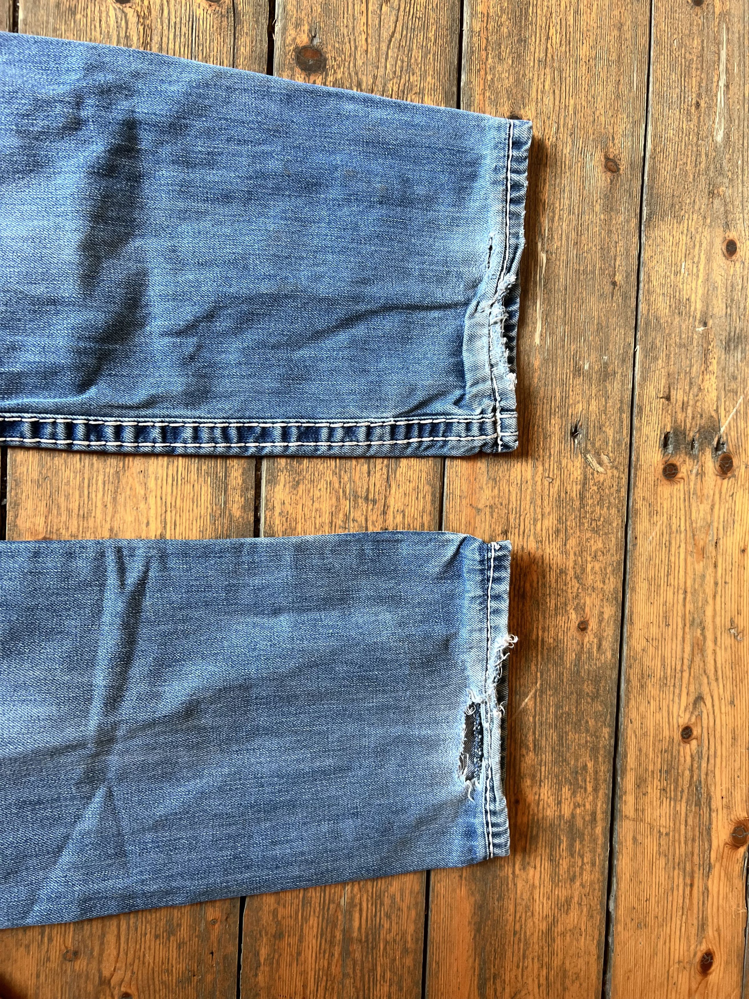 True Religion True Religion Made in USA Vintage Logan Super T Size US 34 / EU 50 - 8 Thumbnail