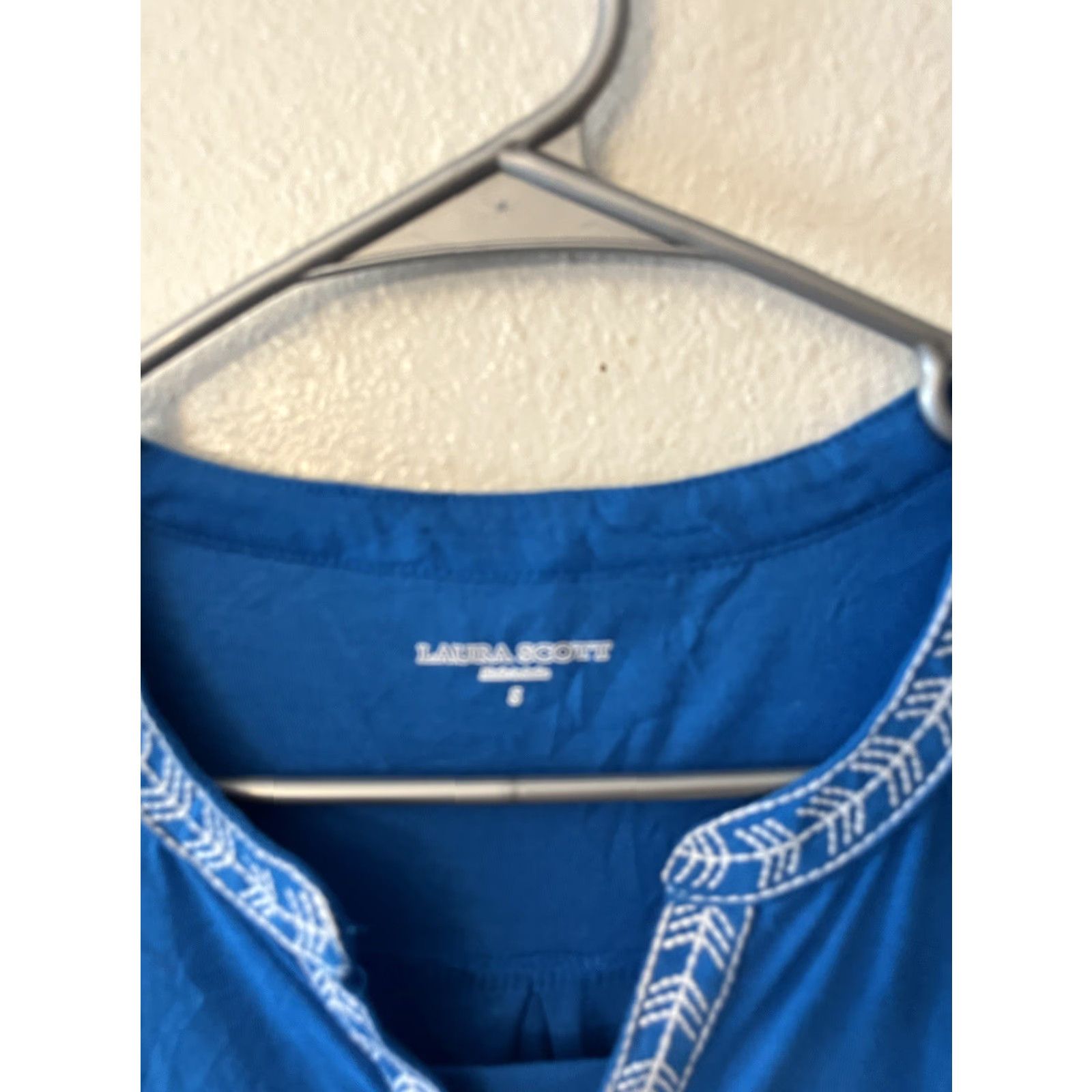 Vintage Laura Scott Womens Size Small Blue T Shirt Cotton Short Sleeve Tee V-Neck Pullover Basic Casual Shirt Womens Size S / US 4 / IT 40 - 2 Thumbnail