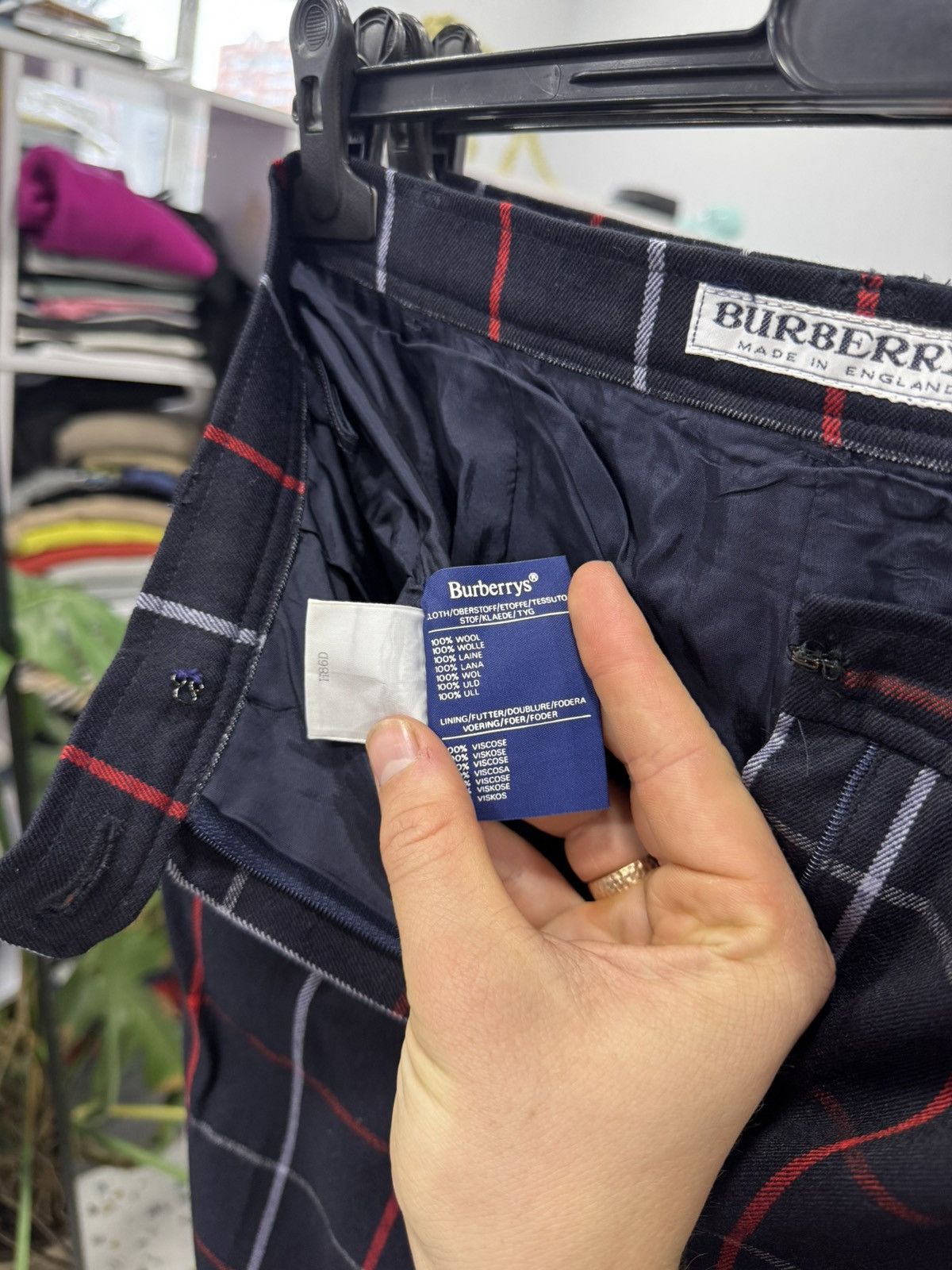 Burberry Burberry’s vintage nova check wool pants size M Size 26" / US 2 / IT 38 - 10 Thumbnail