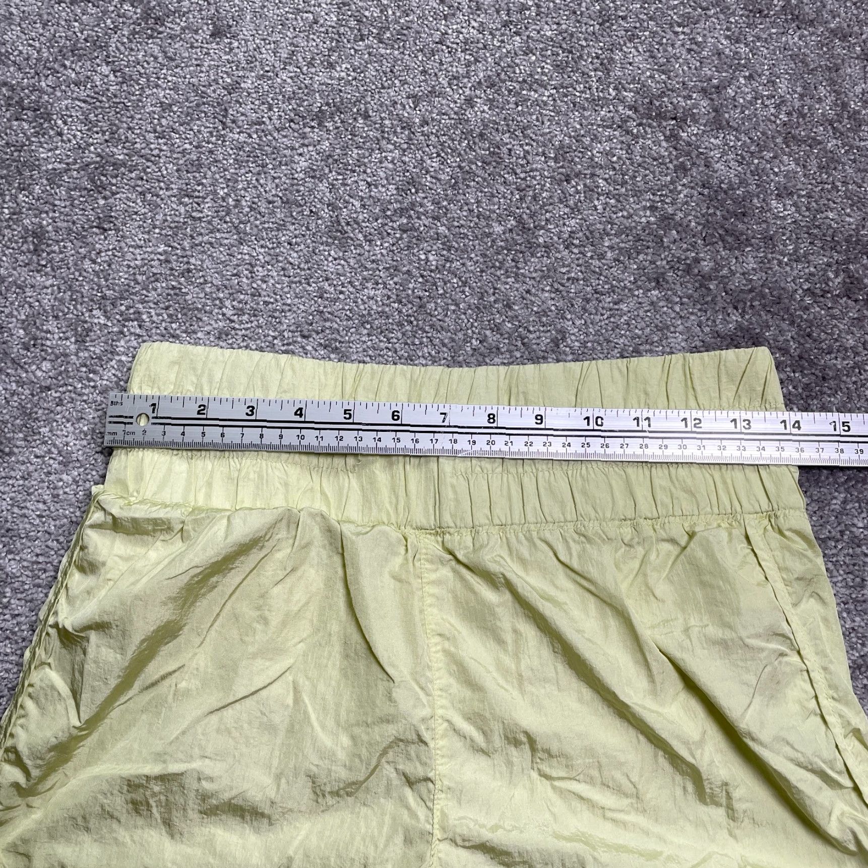Vintage VINTAGE GB Girls Active Shorts Womens Large Light Yellow Elastic Athletic Running 28x2.5 Size 36" / US 14 / IT 50 - 7 Thumbnail