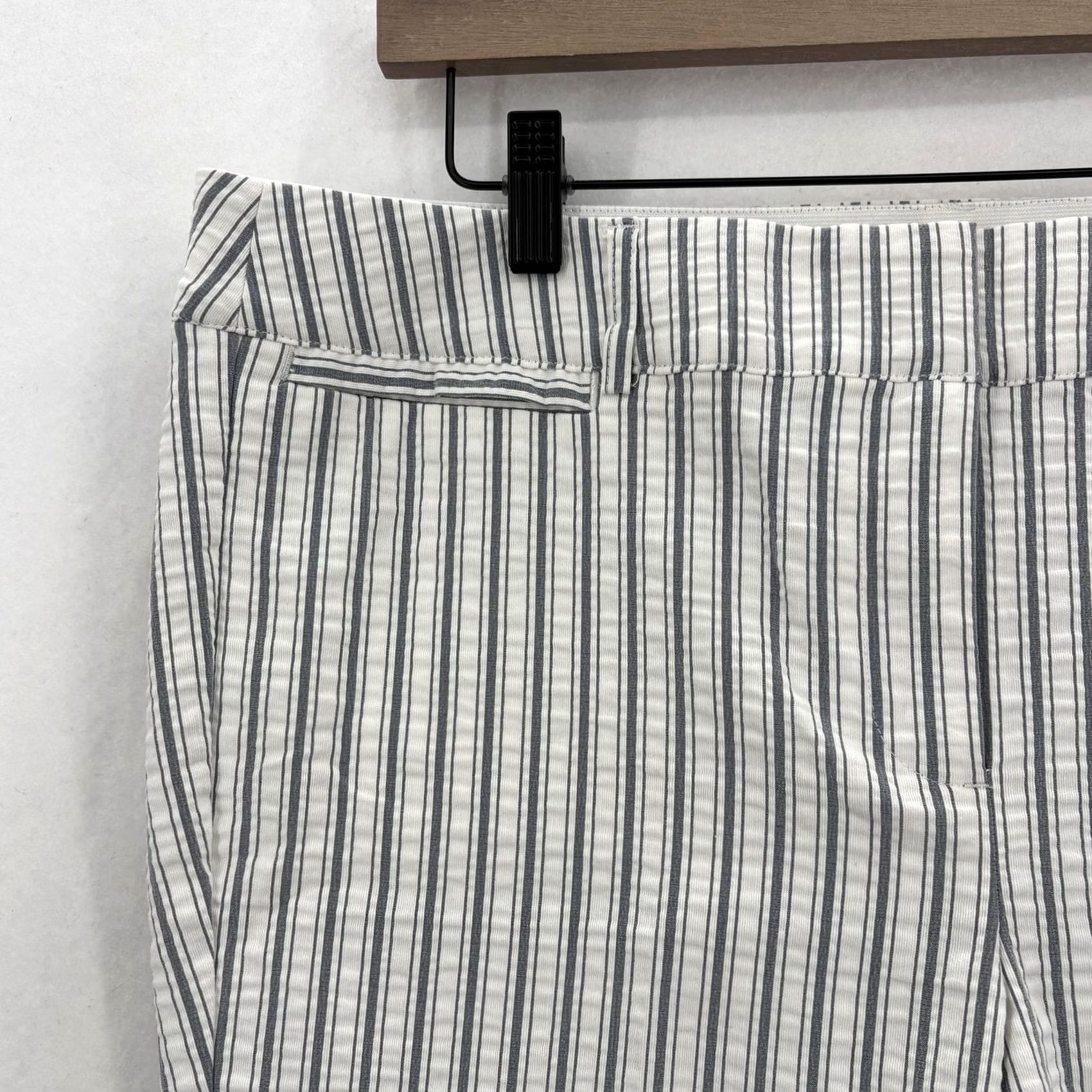 Vintage Lane Bryant The Sophie Crop Pants Womens 16 White Striped Straight Leg Stretch Size 38" / US 16 / IT 52 - 3 Thumbnail
